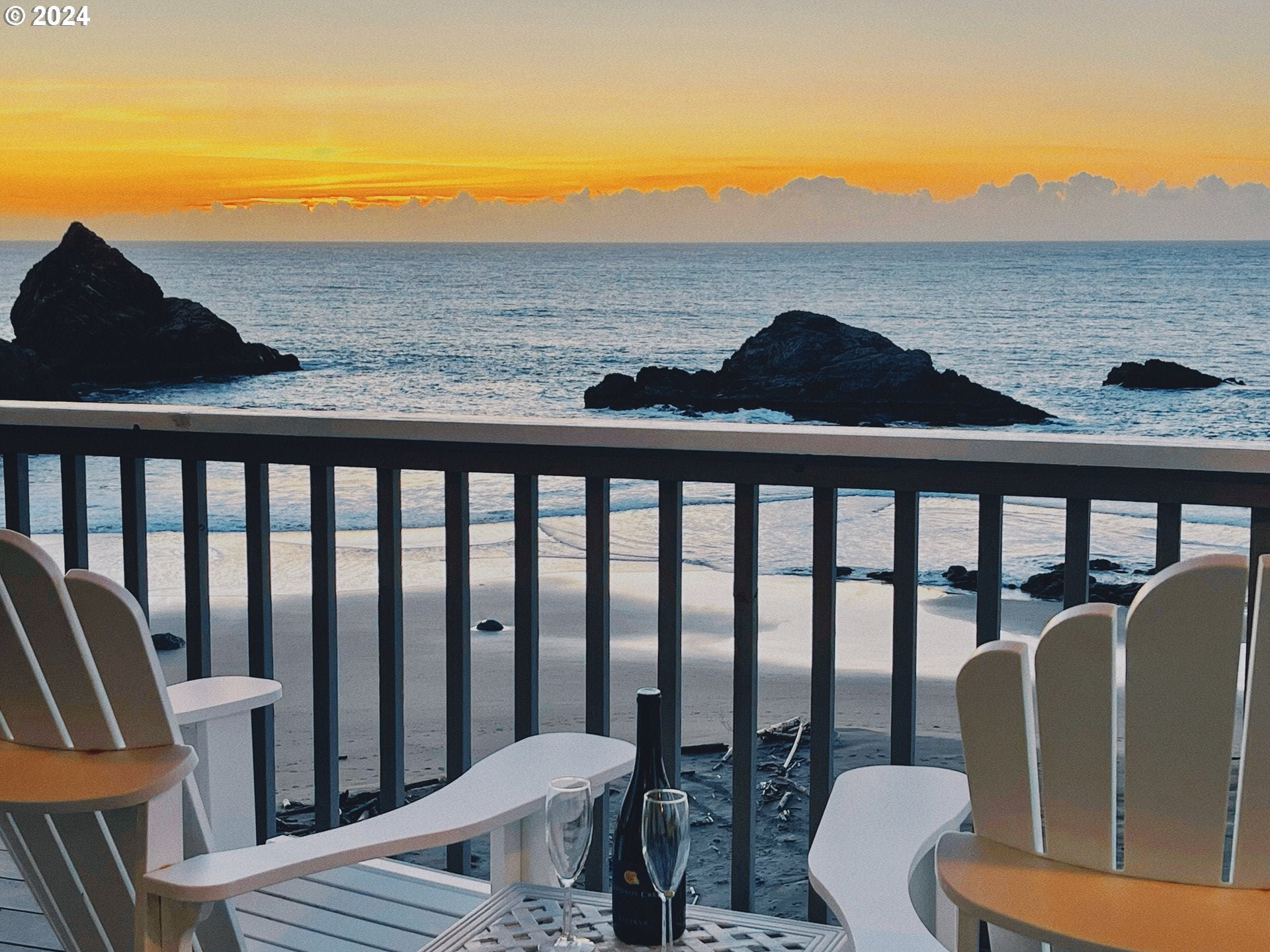 Brookings, Oregon, 97415, United States, ,5 BathroomsBathrooms,Residential,Active,1701896