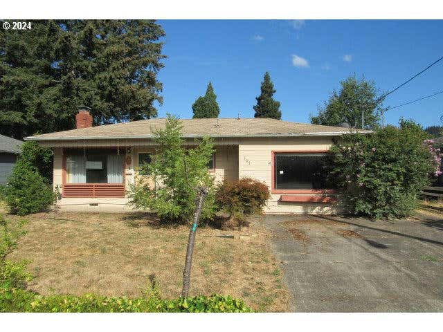 367 W HAZEL ST, ROSEBURG, OR 97471, photo 1 of 12