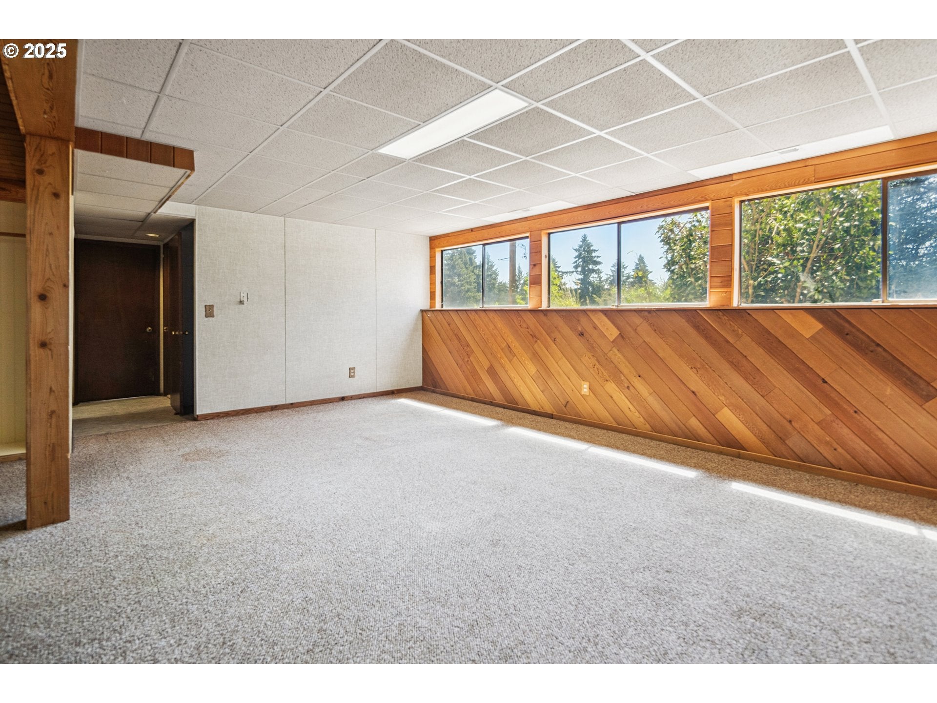 Wilsonville, Oregon, 97070, United States, 3 Bedrooms Bedrooms, ,2 BathroomsBathrooms,Residential,Active,1908136