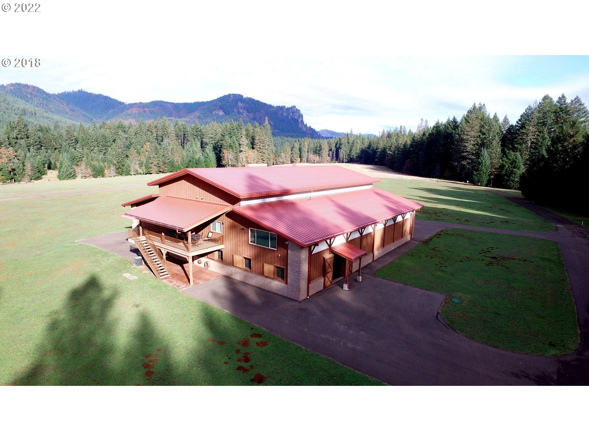Idleyld Park, Oregon, 97447, United States, 10 Bedrooms Bedrooms, ,7 BathroomsBathrooms,Residential,Active,2017112