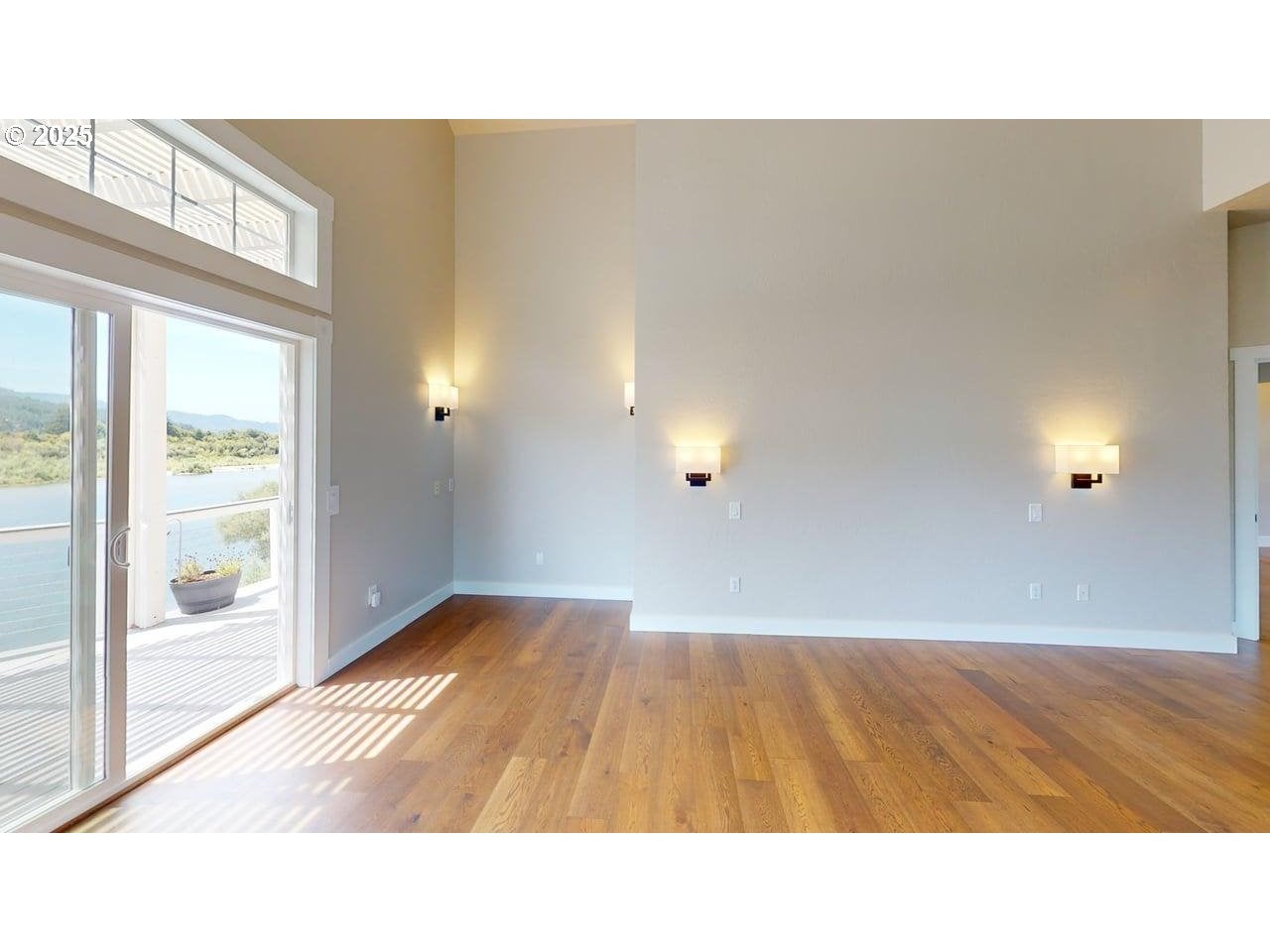 Gold Beach, Oregon, 97444, United States, 4 Bedrooms Bedrooms, ,3 BathroomsBathrooms,Residential,Active,1904726