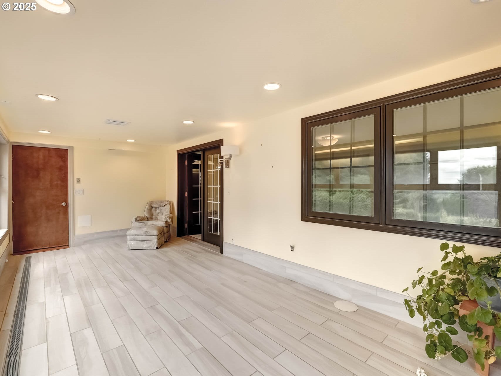 Cornelius, Oregon, 97113, United States, 3 Bedrooms Bedrooms, ,3 BathroomsBathrooms,Residential,Active,1877848
