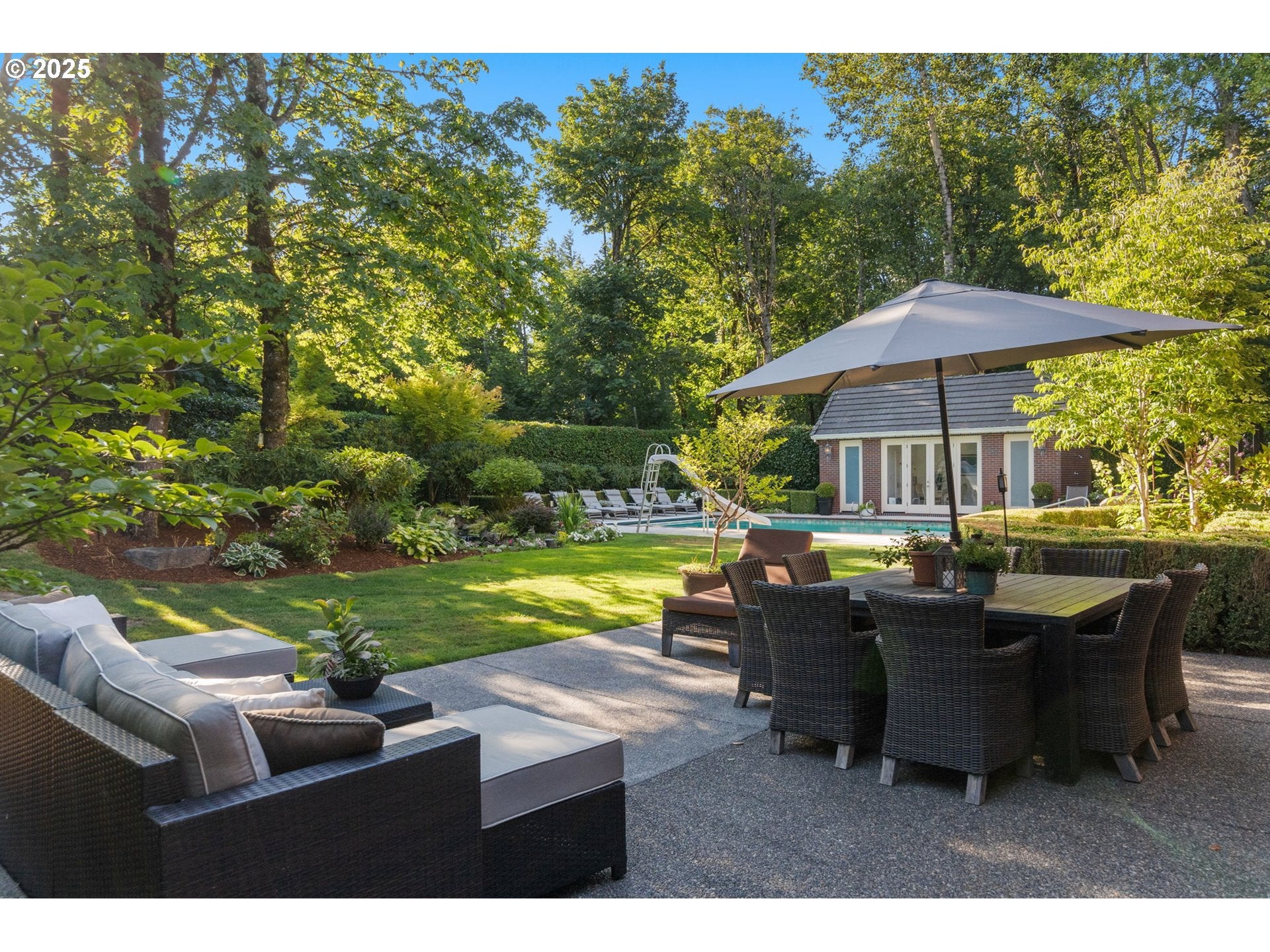 Portland, Oregon, 97229, United States, 5 Bedrooms Bedrooms, ,6 BathroomsBathrooms,Residential,Active,1894169