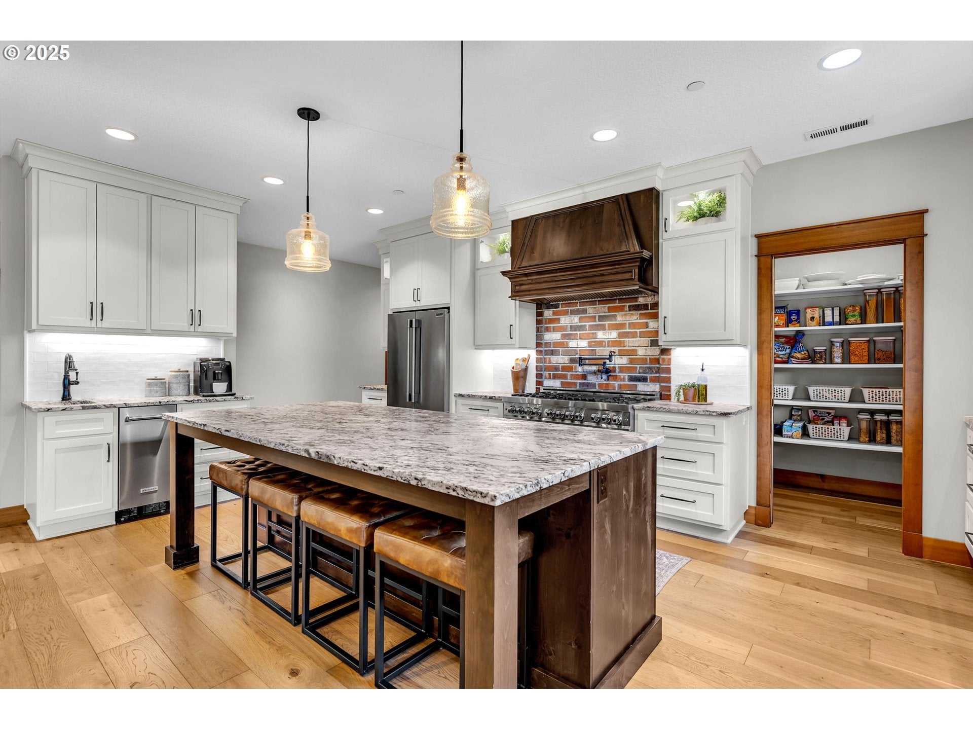 Battle Ground, Washington, 98604, United States, 4 Bedrooms Bedrooms, ,3 BathroomsBathrooms,Residential,Active,1852668