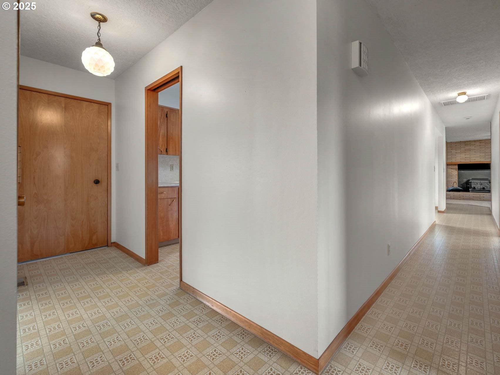 Hillsboro, Oregon, 97123, United States, 3 Bedrooms Bedrooms, ,2 BathroomsBathrooms,Residential,Active,1849541