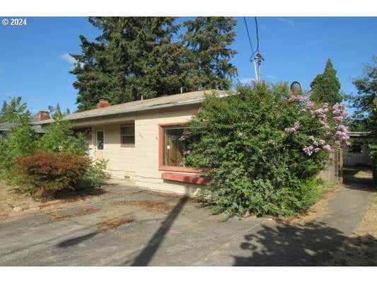 367 W HAZEL ST, ROSEBURG, OR 97471, photo 4 of 12