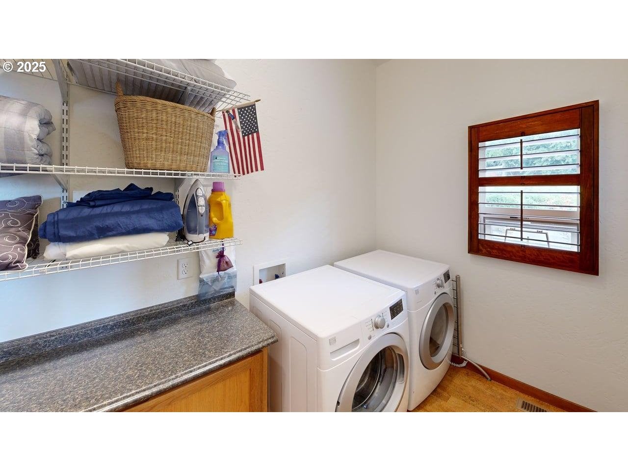 Brookings, Oregon, 97415, United States, 3 Bedrooms Bedrooms, ,4 BathroomsBathrooms,Residential,Active,1927672