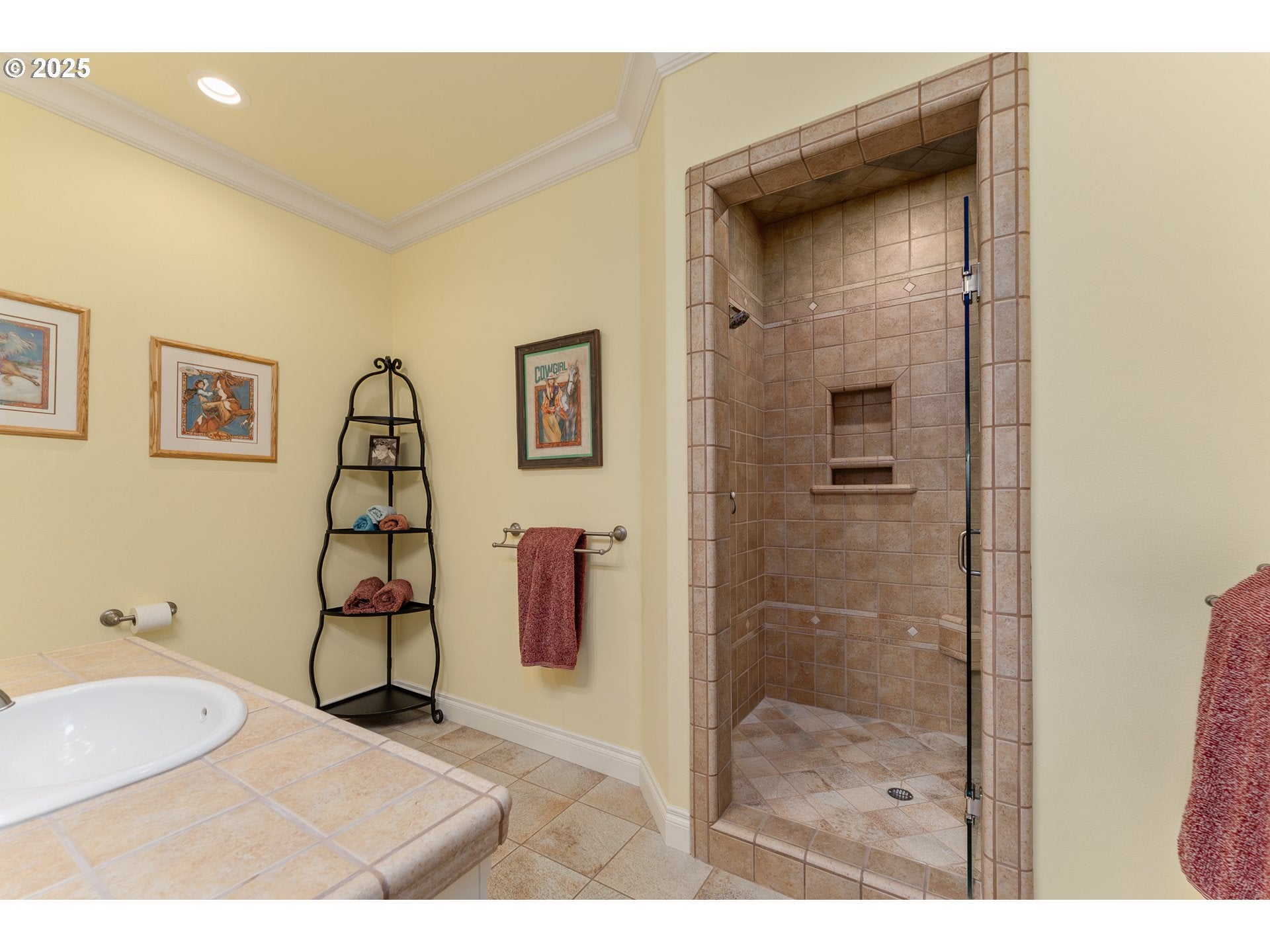 Roseburg, Oregon, 97471, United States, ,3 BathroomsBathrooms,Residential,Active,1828697