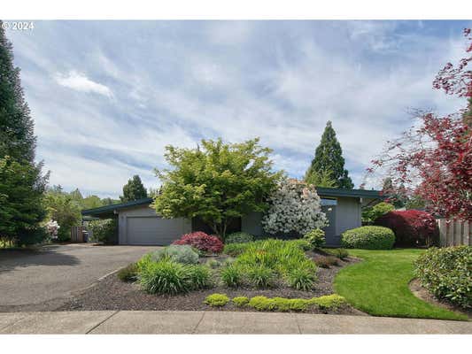 1811 NW SAINT ANDREWS DR, MCMINNVILLE, OR 97128 - Image 1