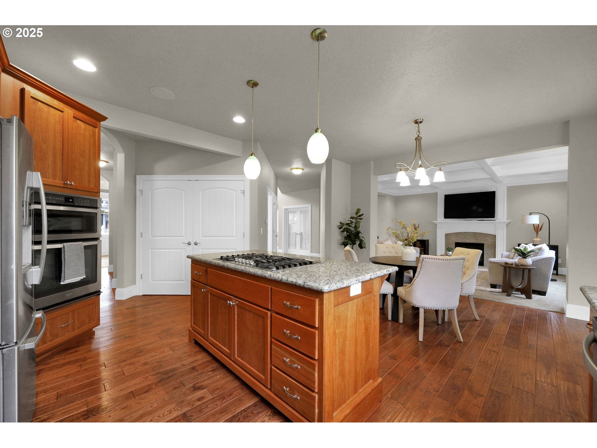 Eugene, Oregon, 97408, United States, 5 Bedrooms Bedrooms, ,3 BathroomsBathrooms,Residential,Active,2007072