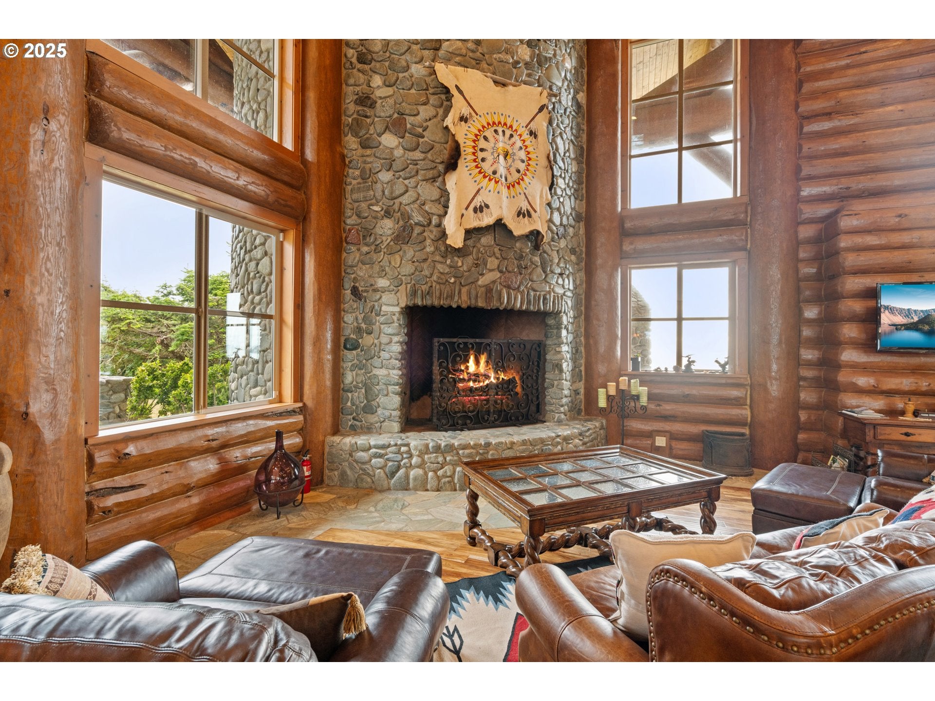 Gold Beach, Oregon, 97444, United States, 4 Bedrooms Bedrooms, ,5 BathroomsBathrooms,Residential,Active,1764520