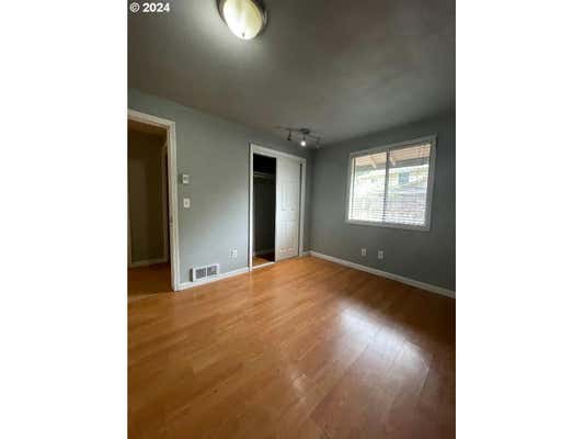 7611 NE 148TH AVE, VANCOUVER, WA 98682, photo 4 of 8