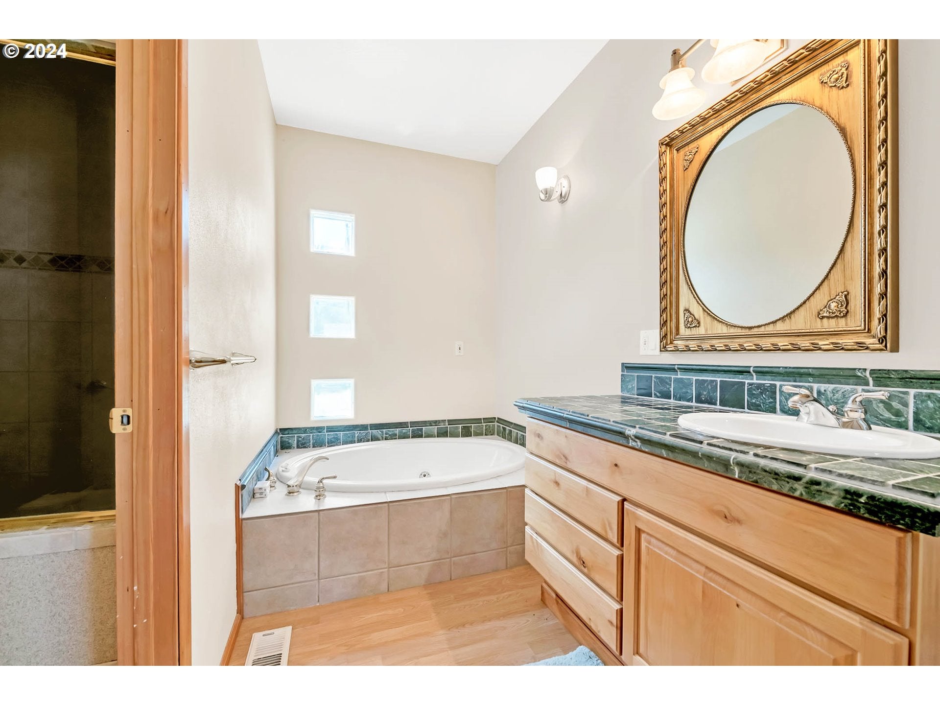 Pleasant Hill, Oregon, 97455, United States, ,3 BathroomsBathrooms,Residential,Active,1704809