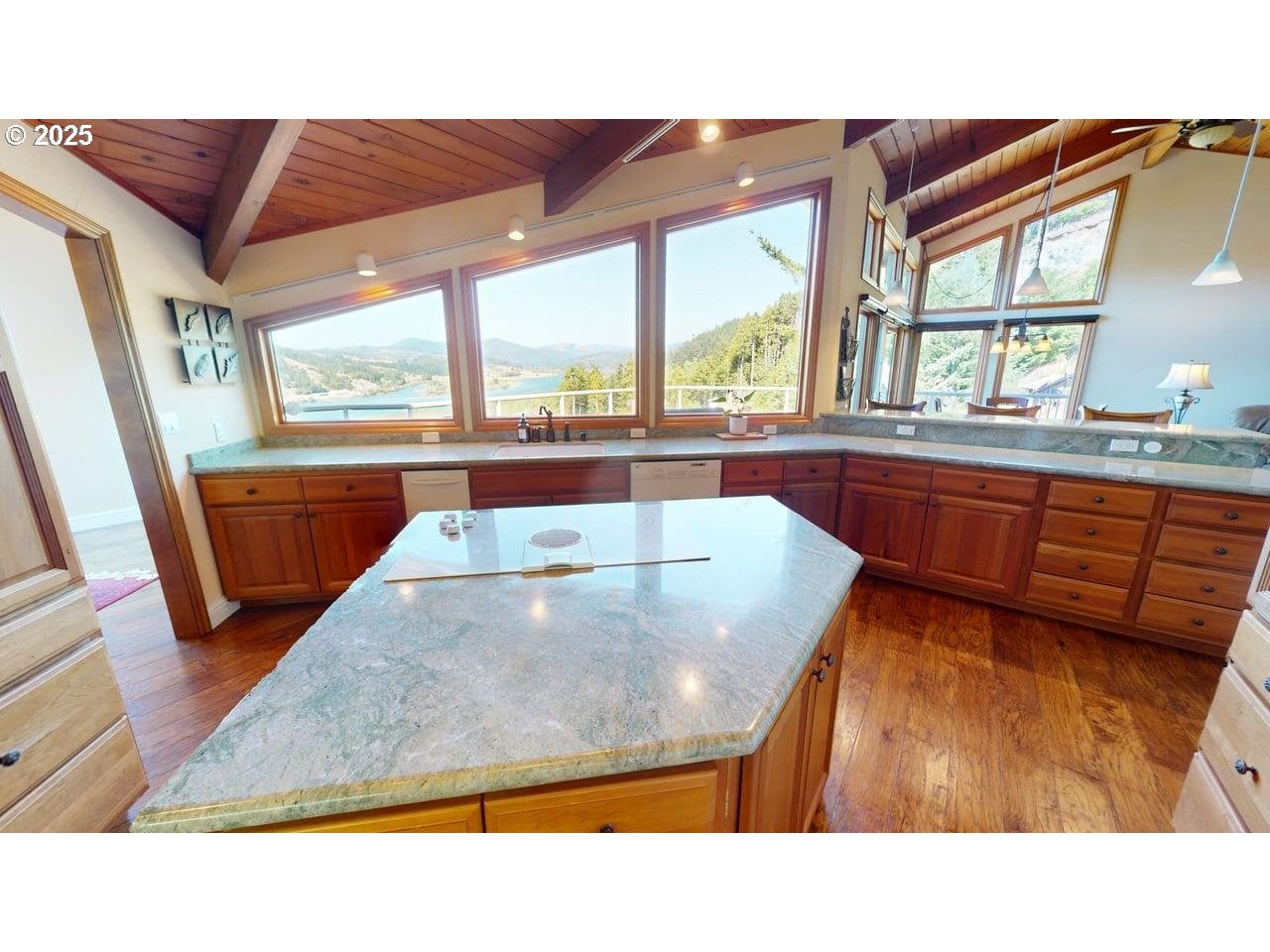 Gold Beach, Oregon, 97444, United States, 4 Bedrooms Bedrooms, ,3 BathroomsBathrooms,Residential,Active,1913016