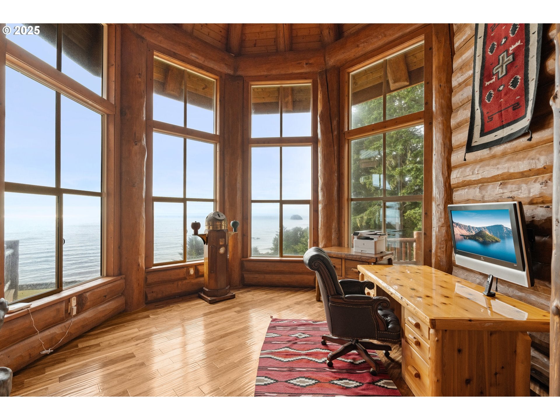 Gold Beach, Oregon, 97444, United States, 4 Bedrooms Bedrooms, ,5 BathroomsBathrooms,Residential,Active,1764520