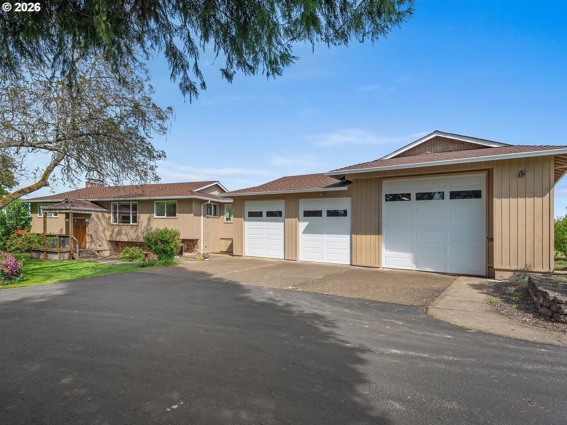 Hillsboro, Oregon, 97123, United States, 5 Bedrooms Bedrooms, ,3 BathroomsBathrooms,Residential,Active,2044567
