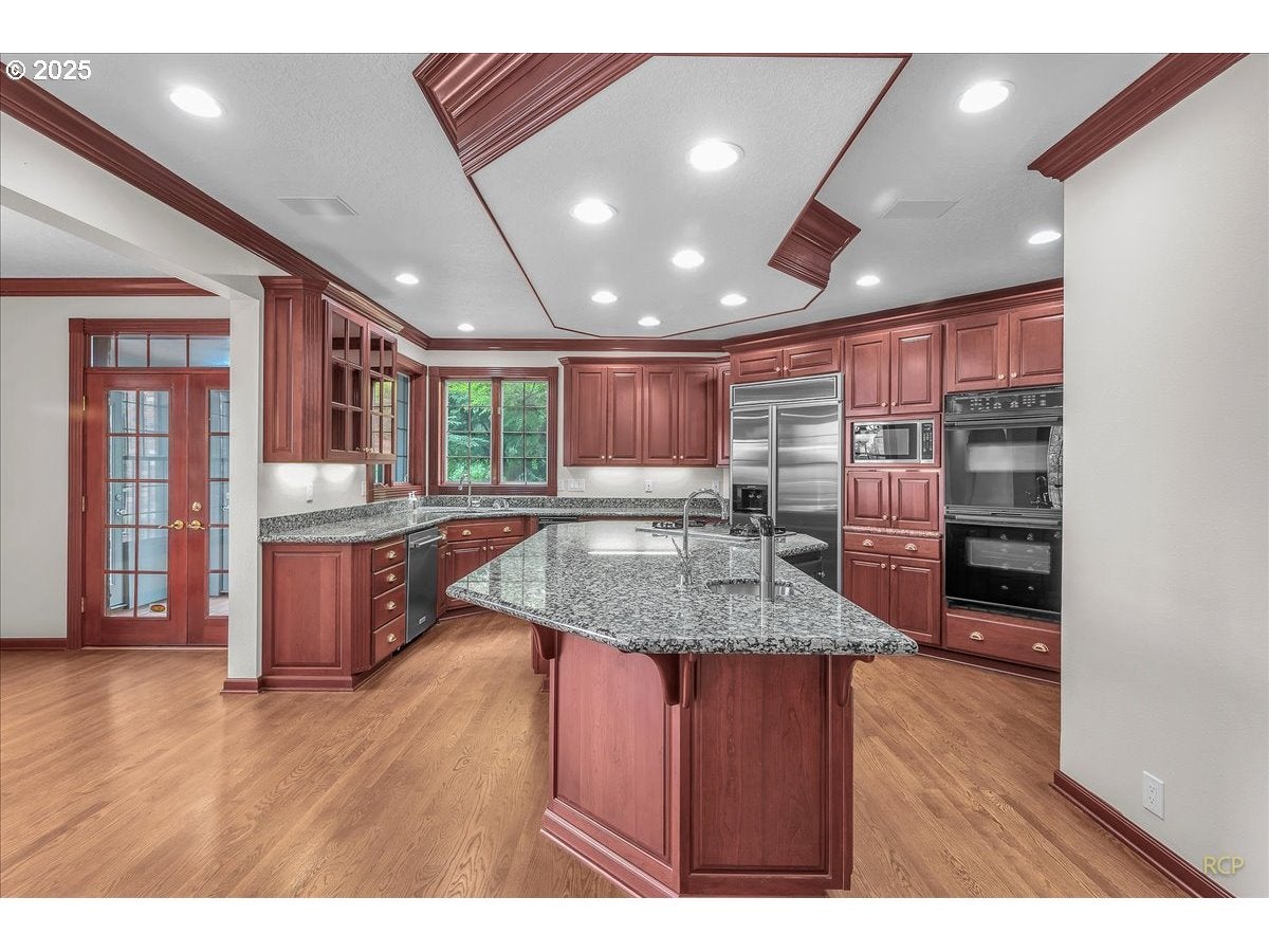 Rainier, Oregon, 97048, United States, 4 Bedrooms Bedrooms, ,5 BathroomsBathrooms,Residential,Active,1936128