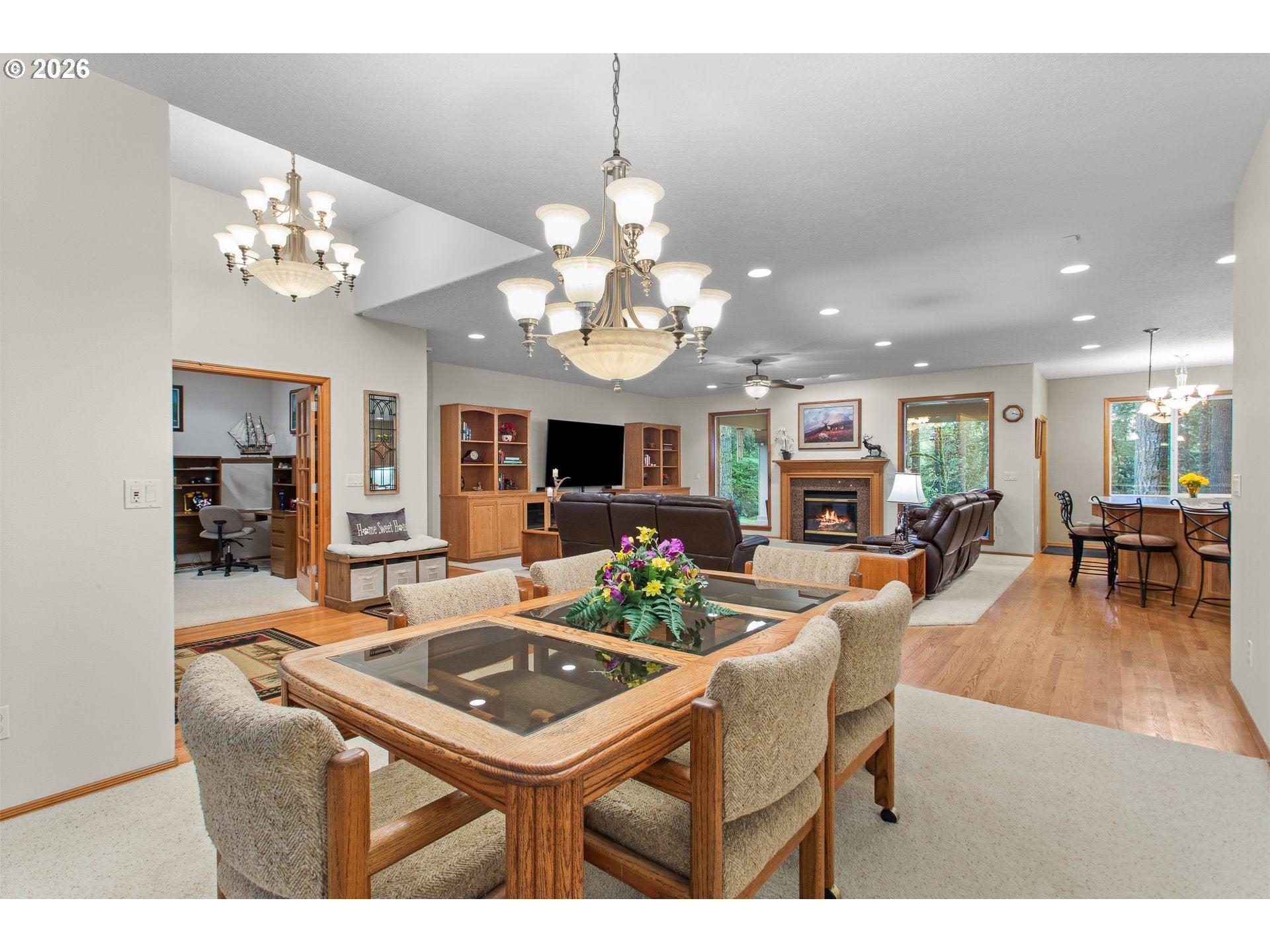 Corbett, Oregon, 97019, United States, 3 Bedrooms Bedrooms, ,3 BathroomsBathrooms,Residential,Active,2043115