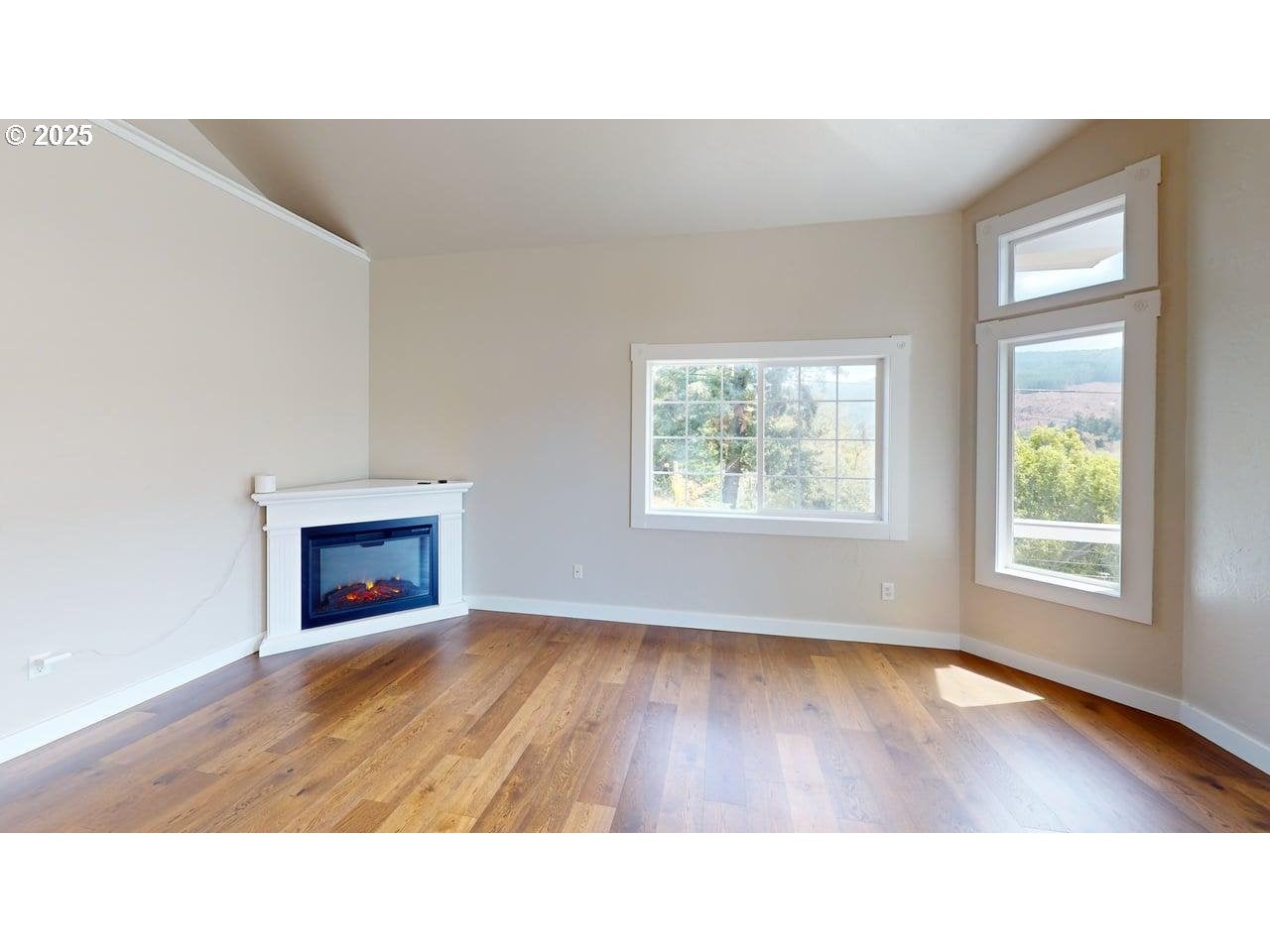 Gold Beach, Oregon, 97444, United States, 4 Bedrooms Bedrooms, ,3 BathroomsBathrooms,Residential,Active,1904726