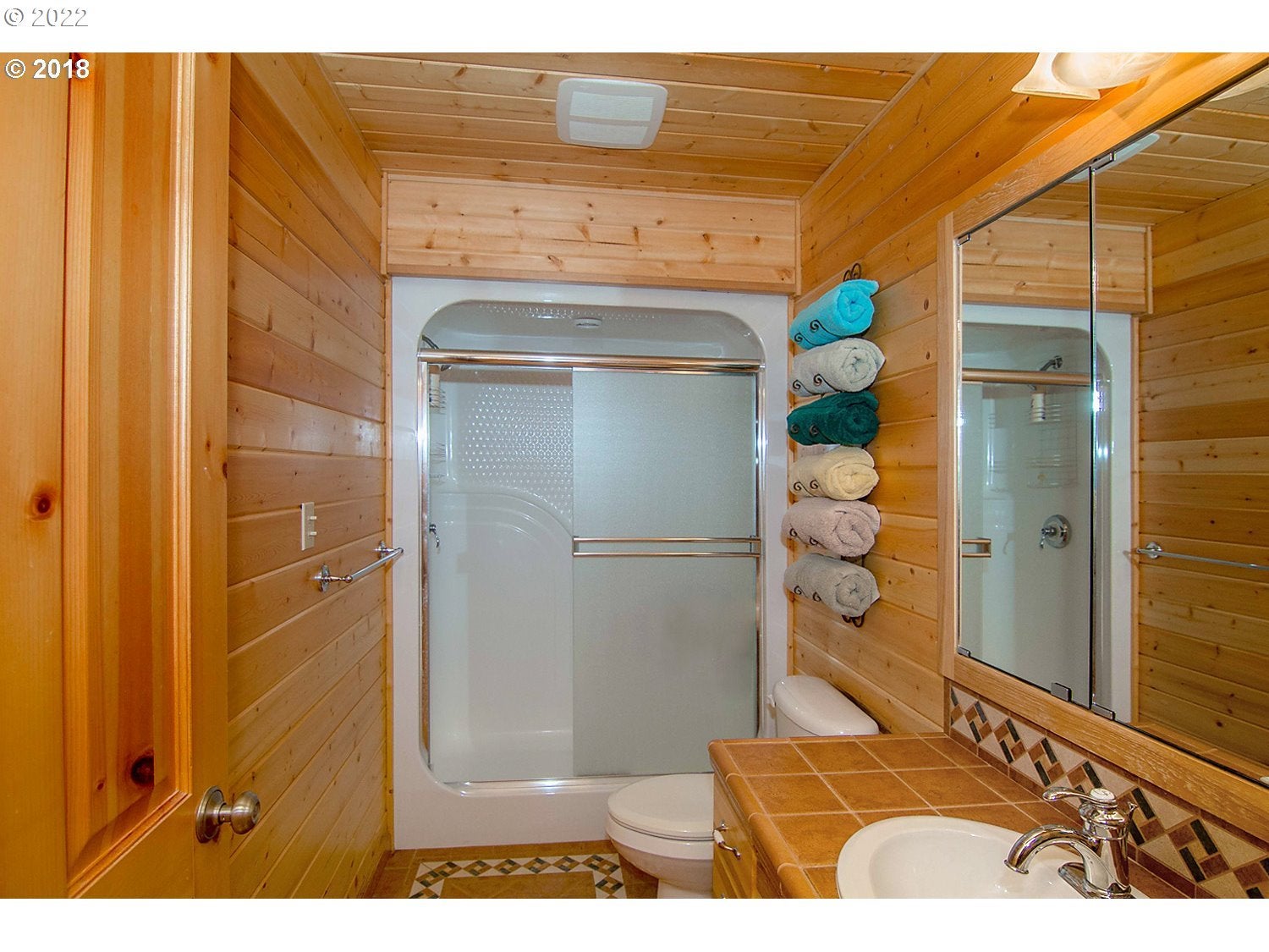 Idleyld Park, Oregon, 97447, United States, 10 Bedrooms Bedrooms, ,7 BathroomsBathrooms,Residential,Active,2017112