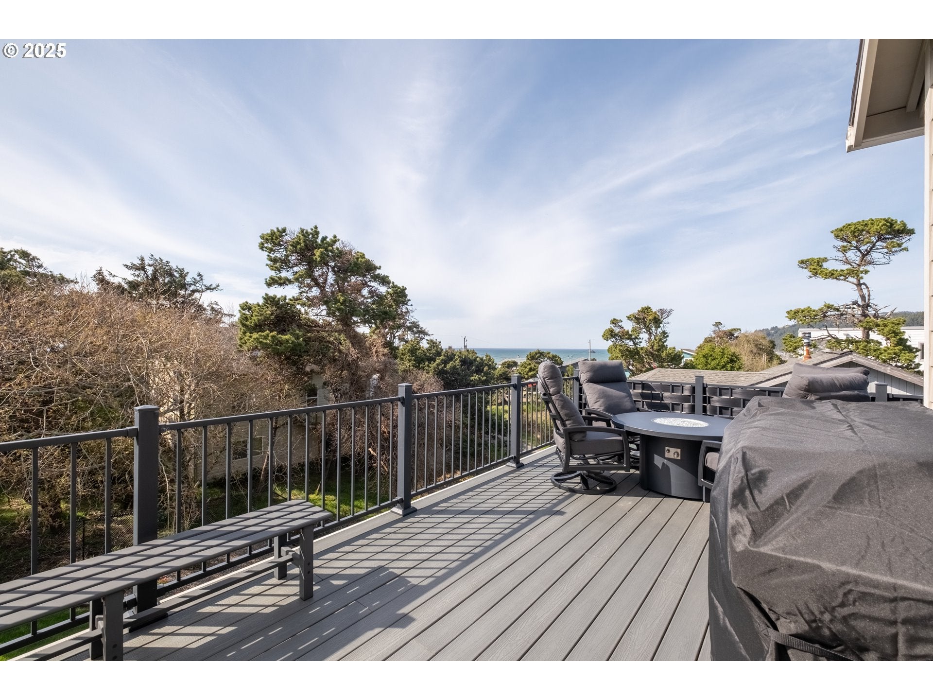 Lincoln City, Oregon, 97367, United States, ,3 BathroomsBathrooms,Residential,Active,1762851