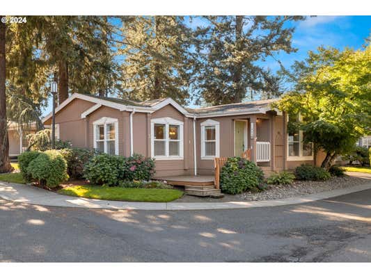 13244 SE REEDWAY PL, PORTLAND, OR 97236 - Image 1