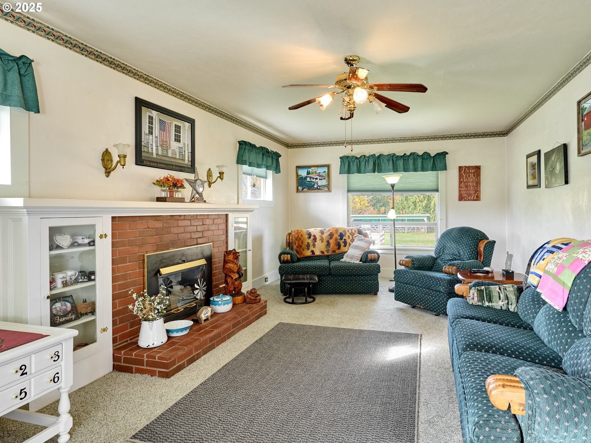 Molalla, Oregon, 97038, United States, 3 Bedrooms Bedrooms, ,2 BathroomsBathrooms,Residential,Active,1988718