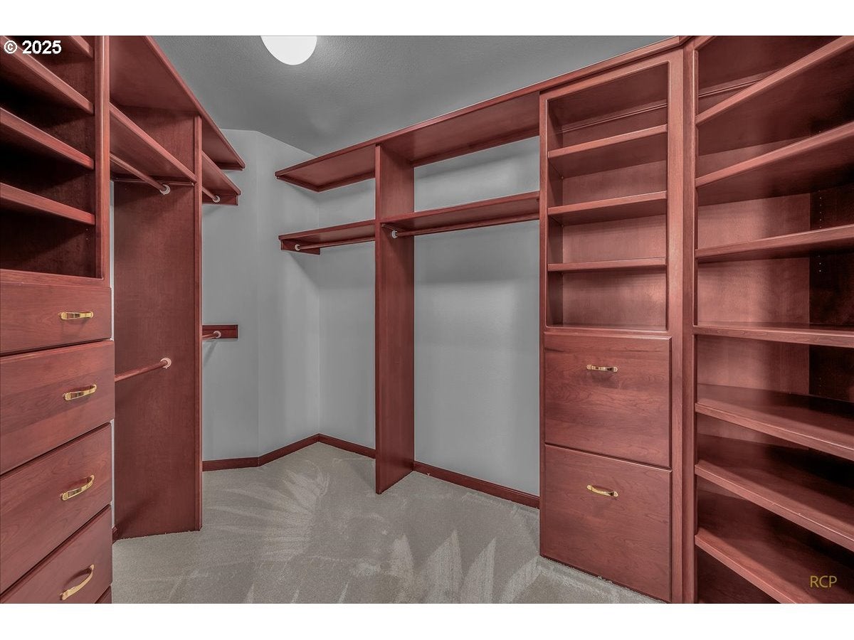 Rainier, Oregon, 97048, United States, 4 Bedrooms Bedrooms, ,5 BathroomsBathrooms,Residential,Active,1936128