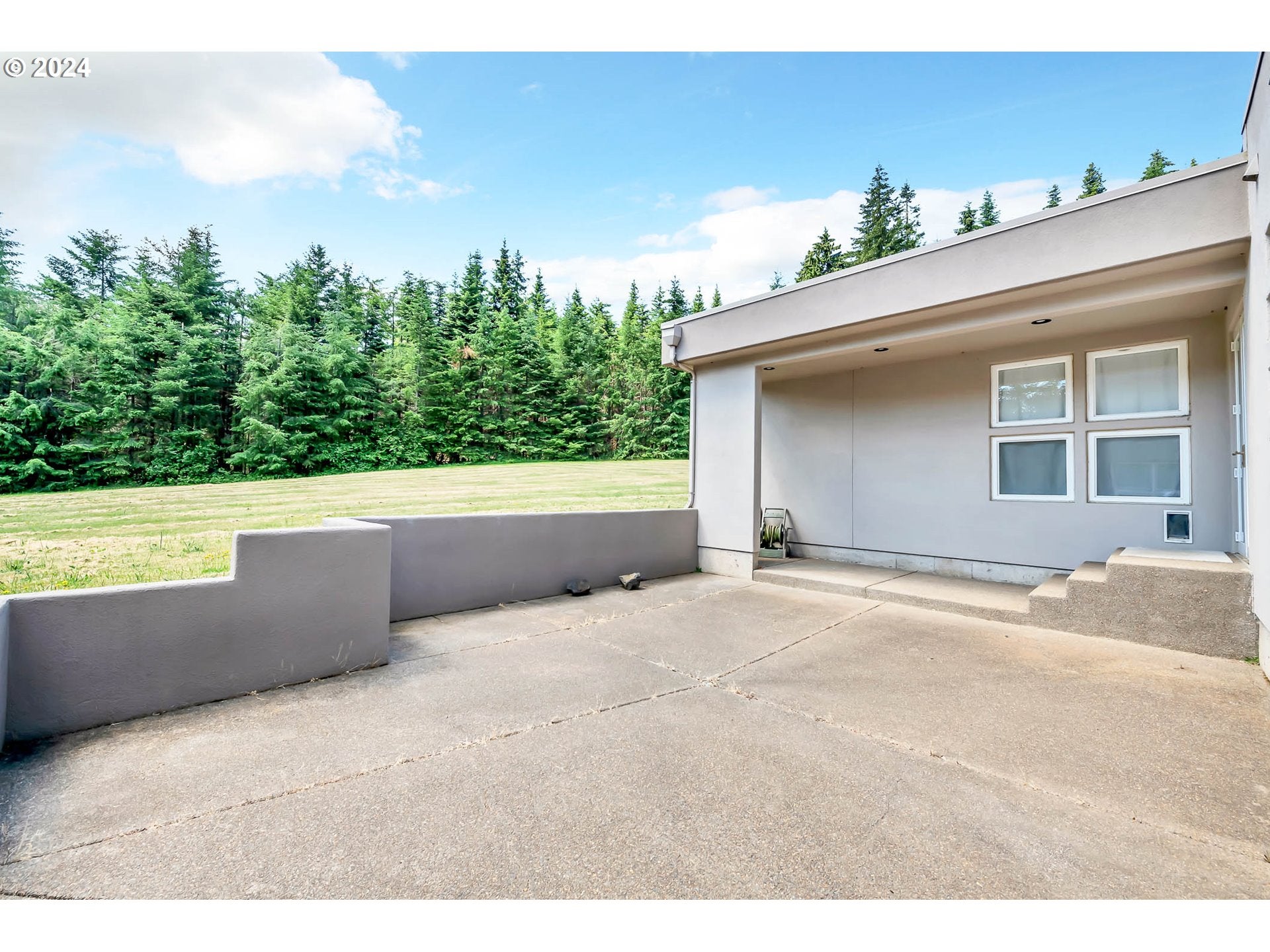 Pleasant Hill, Oregon, 97455, United States, ,3 BathroomsBathrooms,Residential,Active,1704809