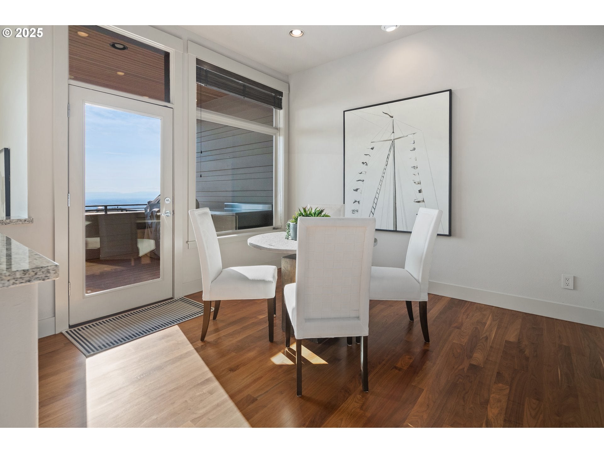 Portland, Oregon, 97229, United States, 4 Bedrooms Bedrooms, ,4 BathroomsBathrooms,Residential,Active,1945335