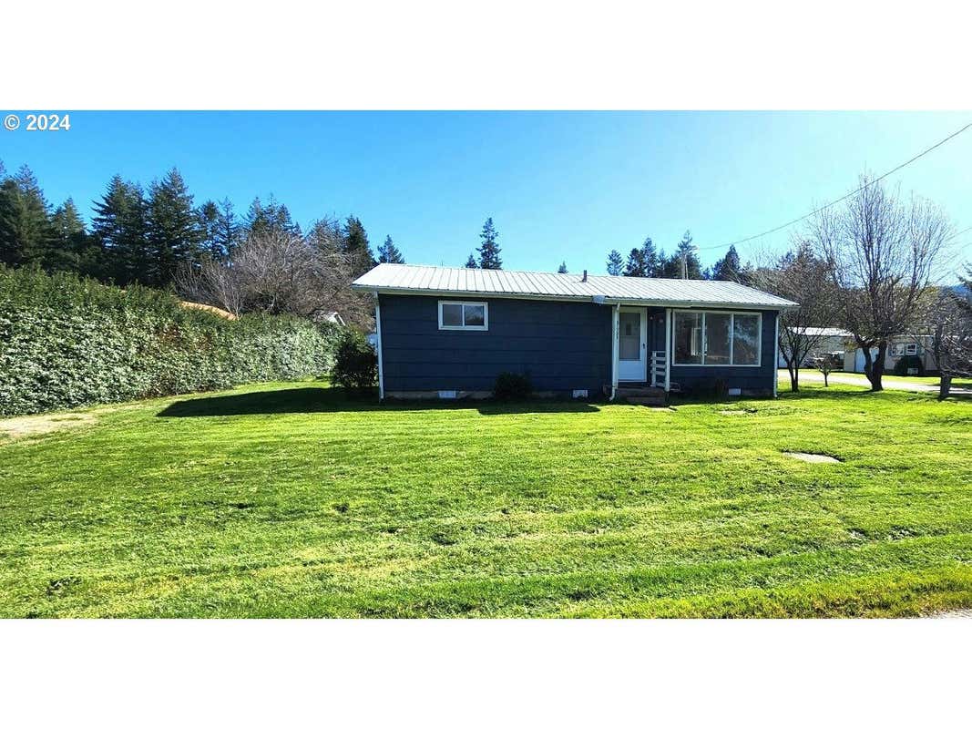 31095 CRABAPPLE WAY, GOLD BEACH, OR 97444, photo 1 of 25