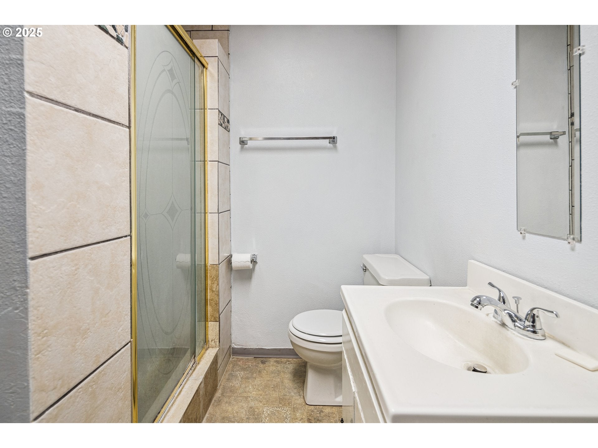 Wilsonville, Oregon, 97070, United States, 3 Bedrooms Bedrooms, ,2 BathroomsBathrooms,Residential,Active,1908136