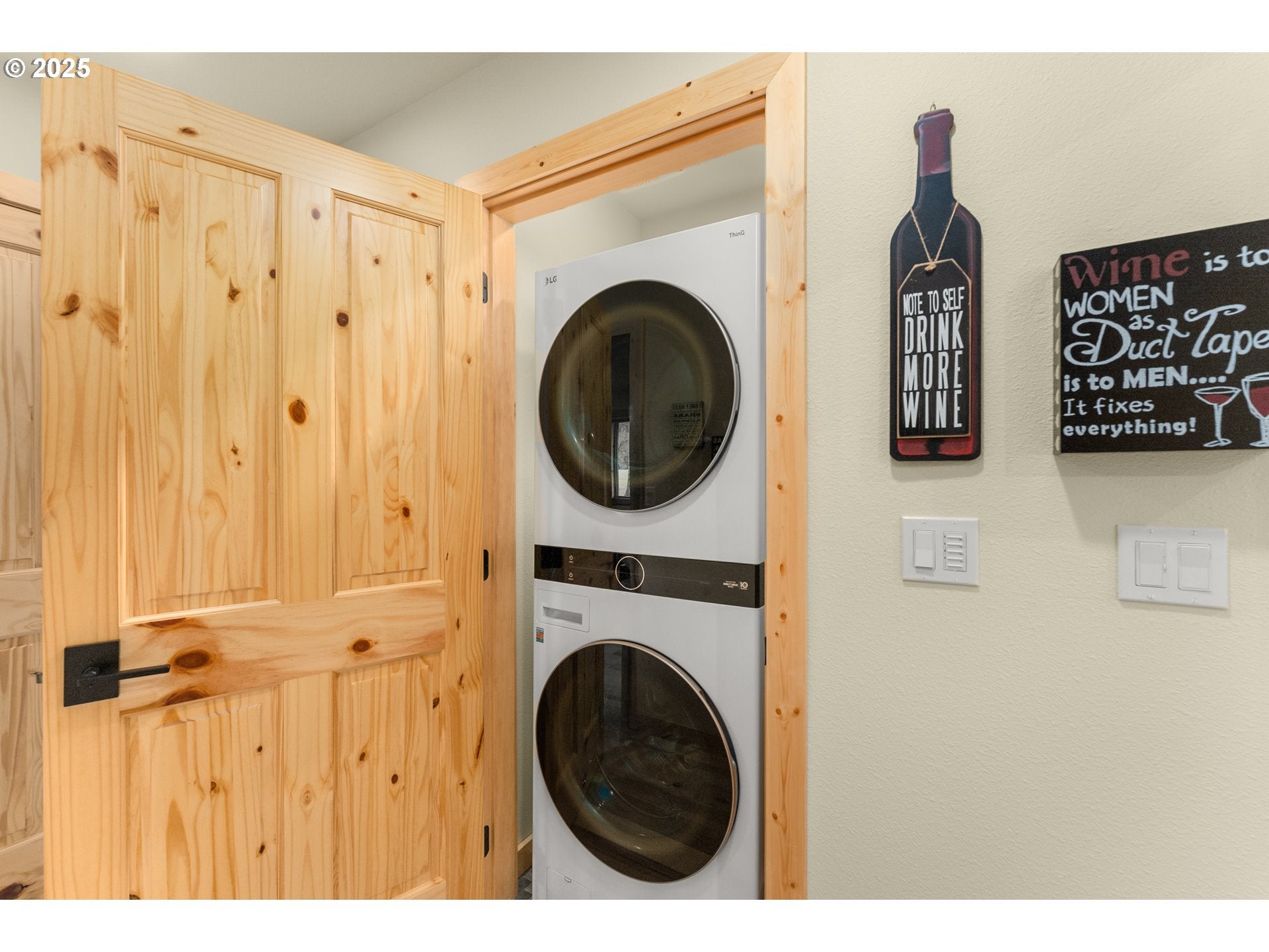 Idleyld Park, Oregon, 97447, United States, 10 Bedrooms Bedrooms, ,7 BathroomsBathrooms,Residential,Active,2017112