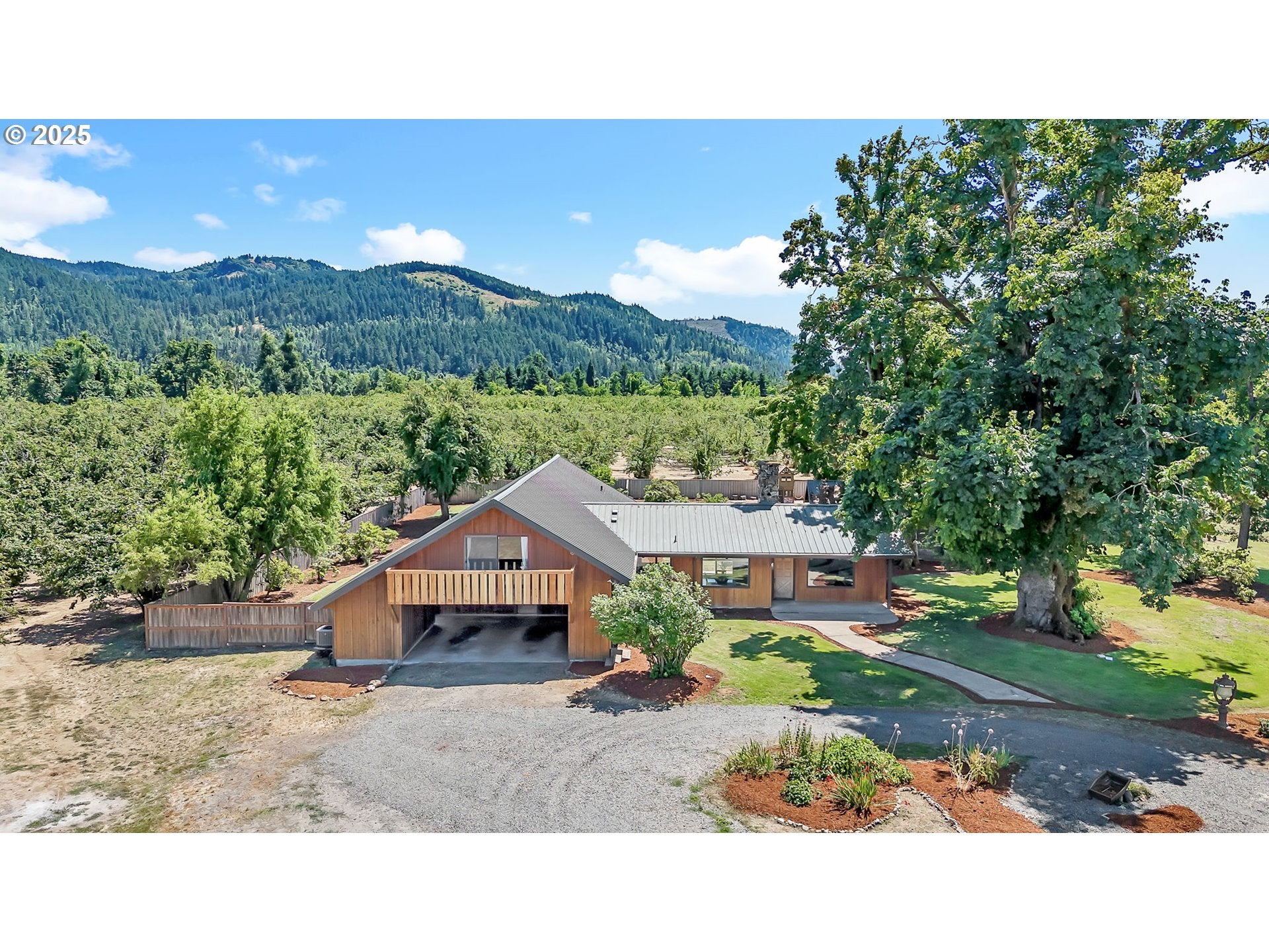 Creswell, Oregon, 97426, United States, 3 Bedrooms Bedrooms, ,3 BathroomsBathrooms,Residential,Active,1888984