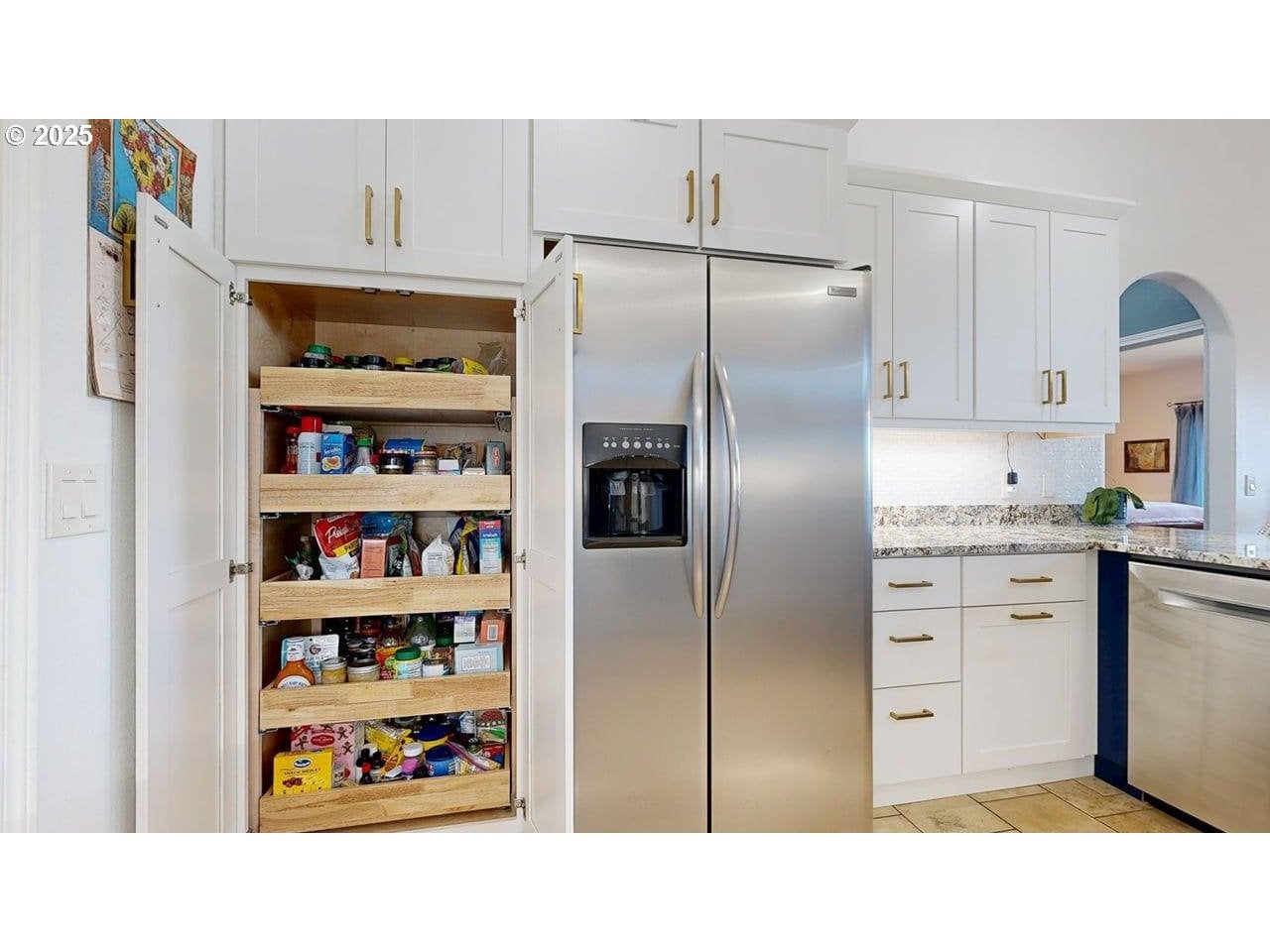 Brookings, Oregon, 97415, United States, 6 Bedrooms Bedrooms, ,4 BathroomsBathrooms,Residential,Pending,1933905