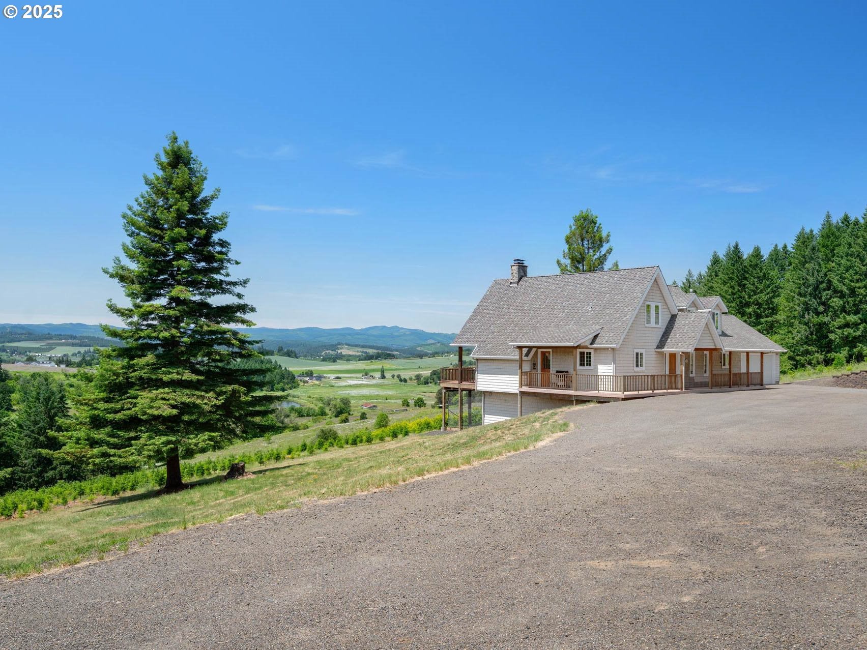 Gaston, Oregon, 97119, United States, 2 Bedrooms Bedrooms, ,3 BathroomsBathrooms,Residential,Active,1860287