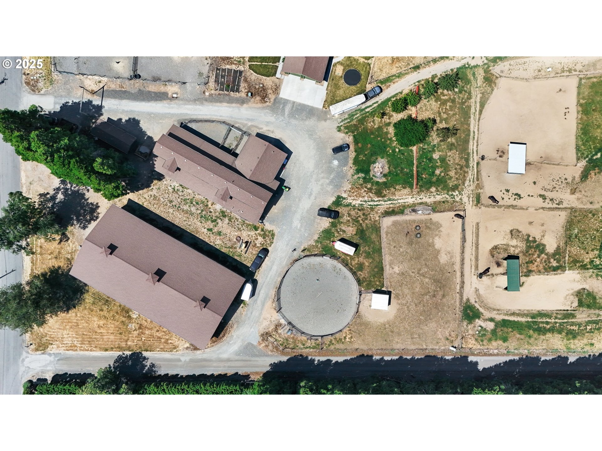 Troutdale, Oregon, 97060, United States, 4 Bedrooms Bedrooms, ,3 BathroomsBathrooms,Residential,Active,1898028