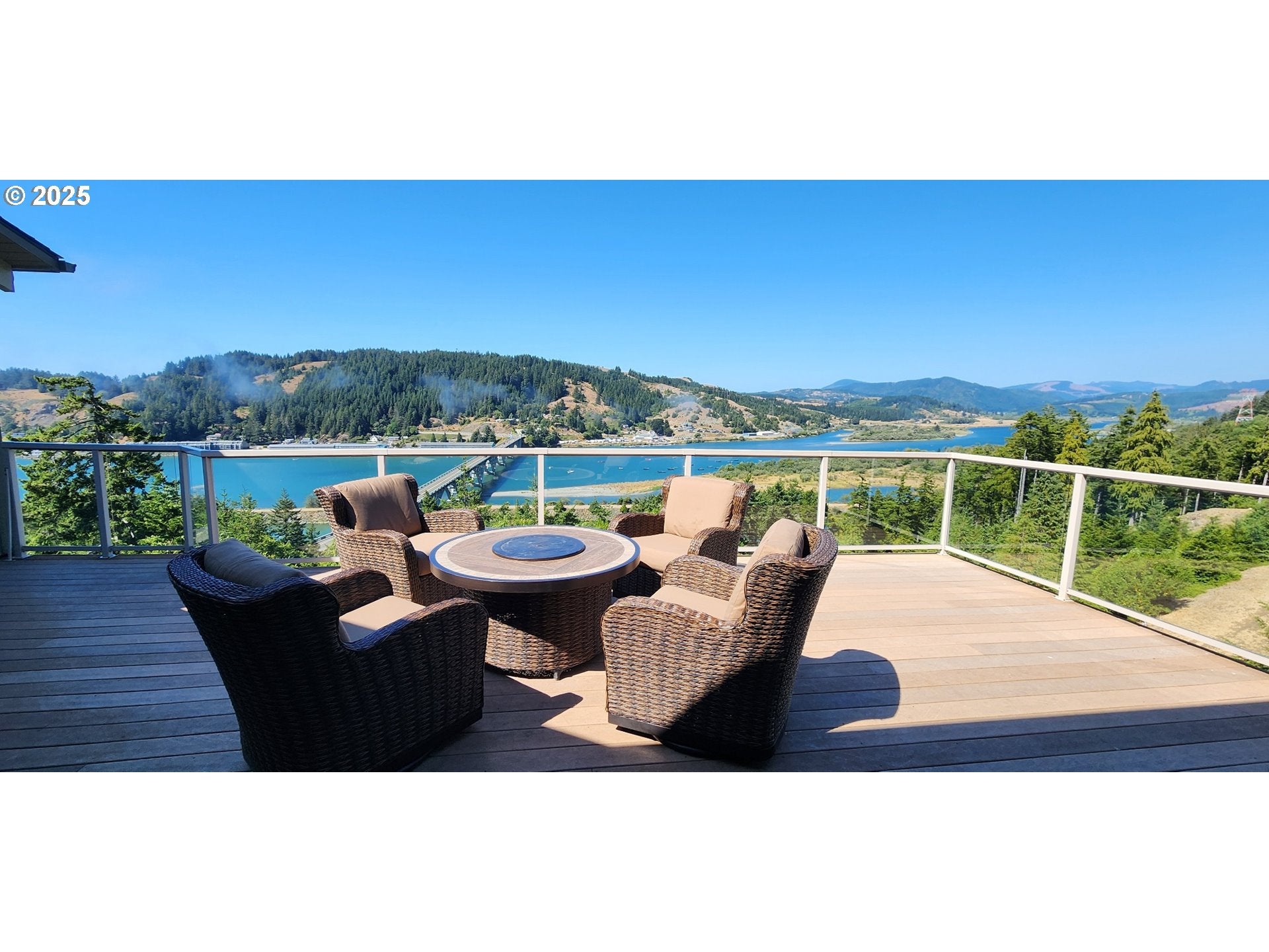 Gold Beach, Oregon, 97444, United States, 4 Bedrooms Bedrooms, ,3 BathroomsBathrooms,Residential,Active,1913016