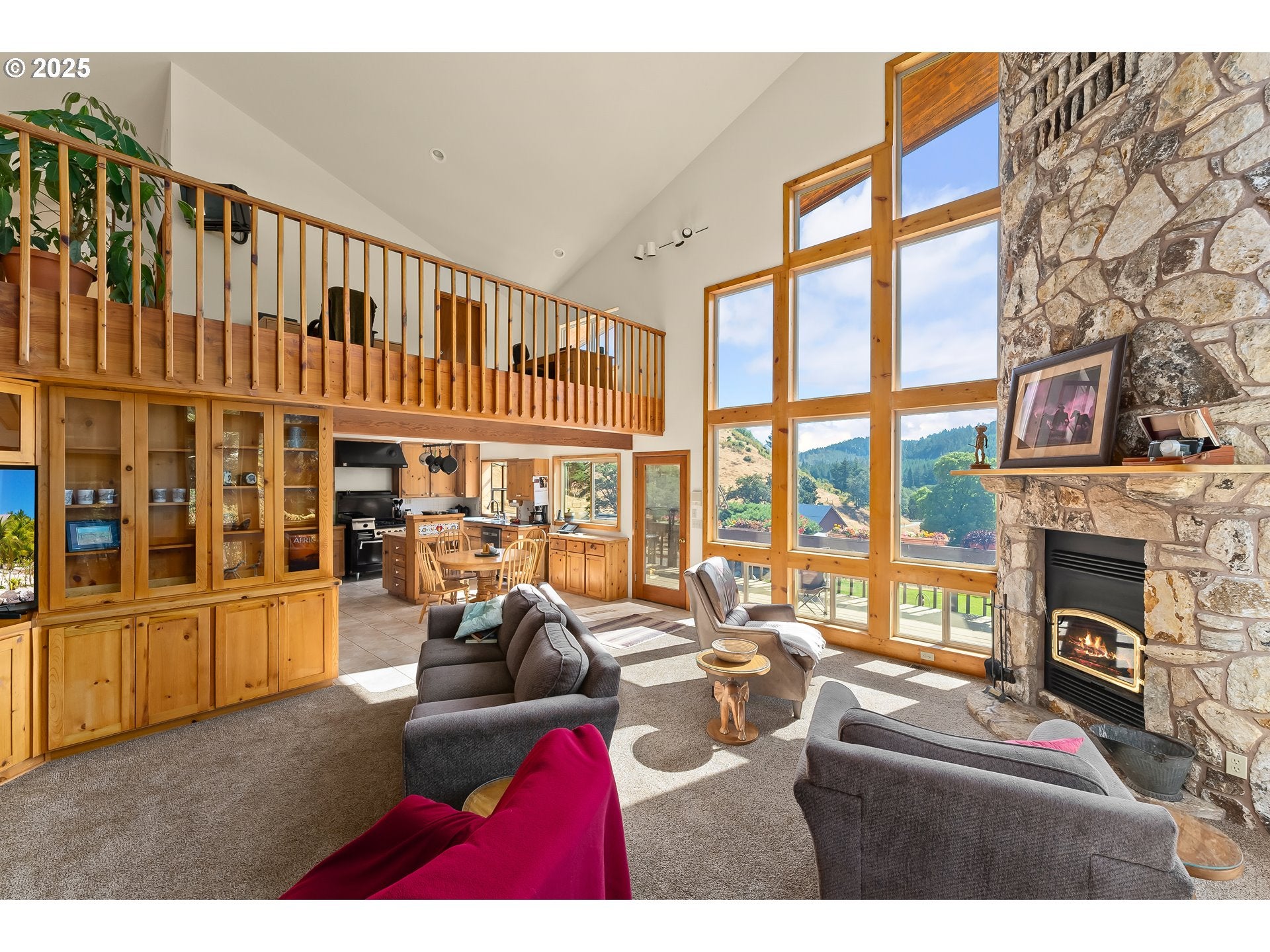 Canyonville, Oregon, 97417, United States, 3 Bedrooms Bedrooms, ,2 BathroomsBathrooms,Residential,Active,1909832