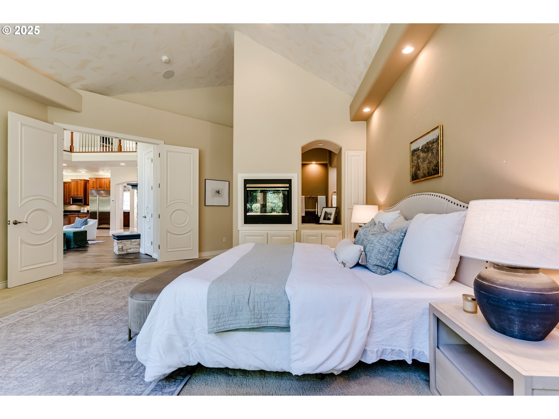 Eugene, Oregon, 97401, United States, 4 Bedrooms Bedrooms, ,4 BathroomsBathrooms,Residential,Active,1886816