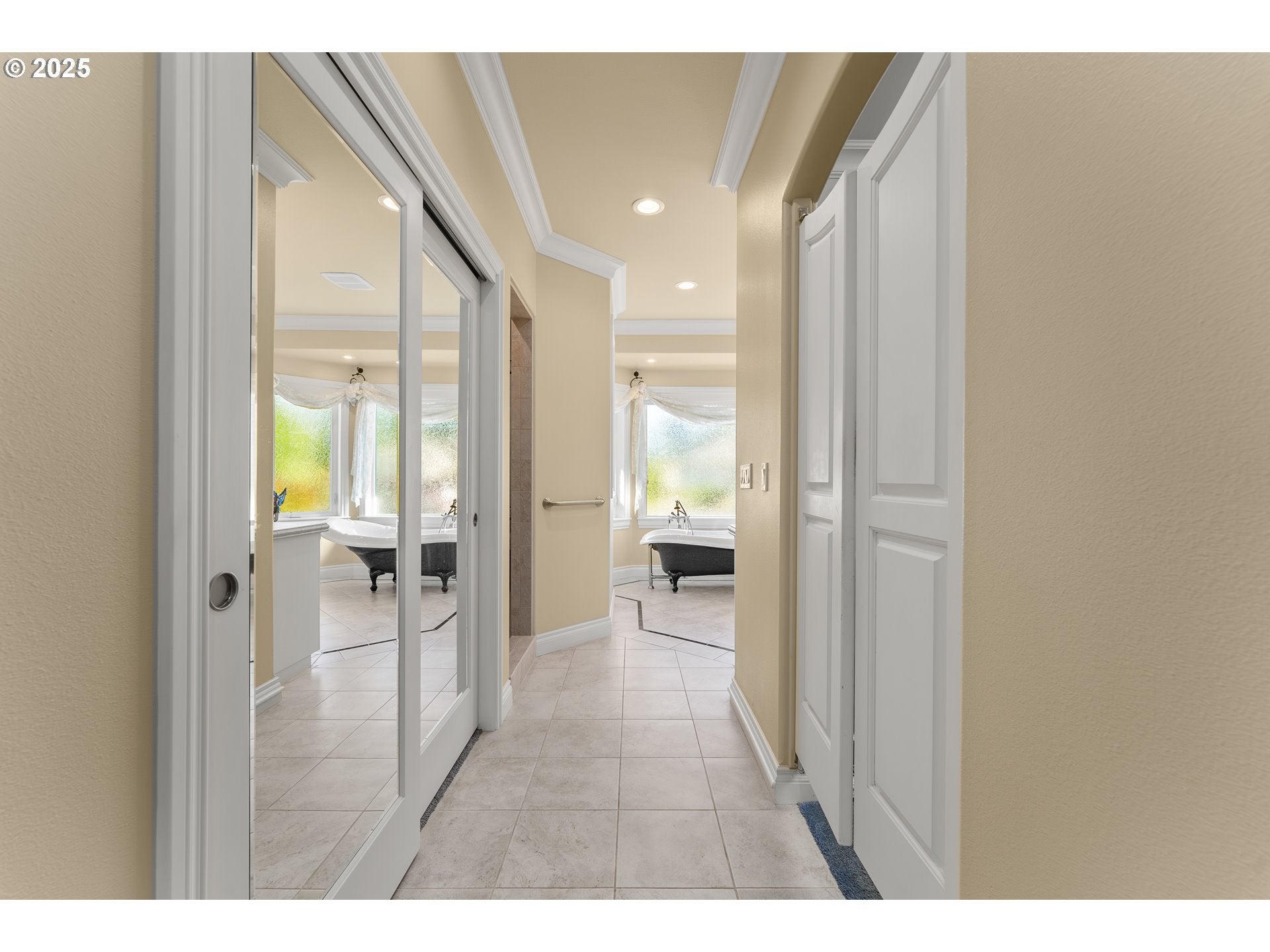Roseburg, Oregon, 97471, United States, ,3 BathroomsBathrooms,Residential,Active,1828697