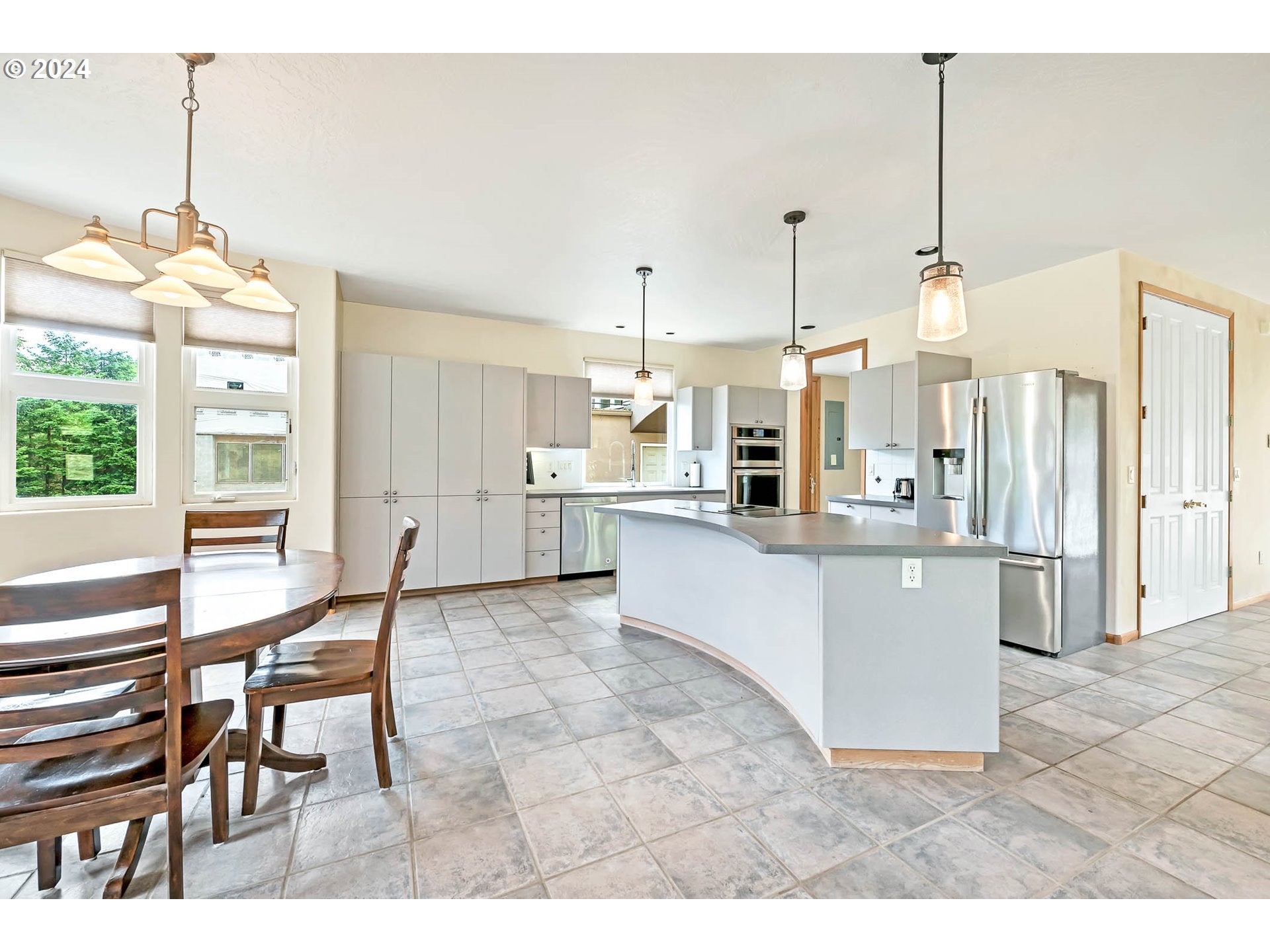 Pleasant Hill, Oregon, 97455, United States, ,3 BathroomsBathrooms,Residential,Active,1704809