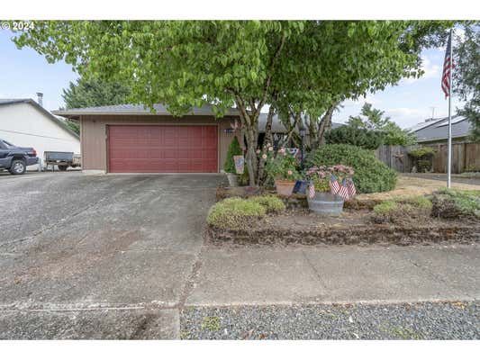 109 E PINEHURST DR, NEWBERG, OR 97132 - Image 1