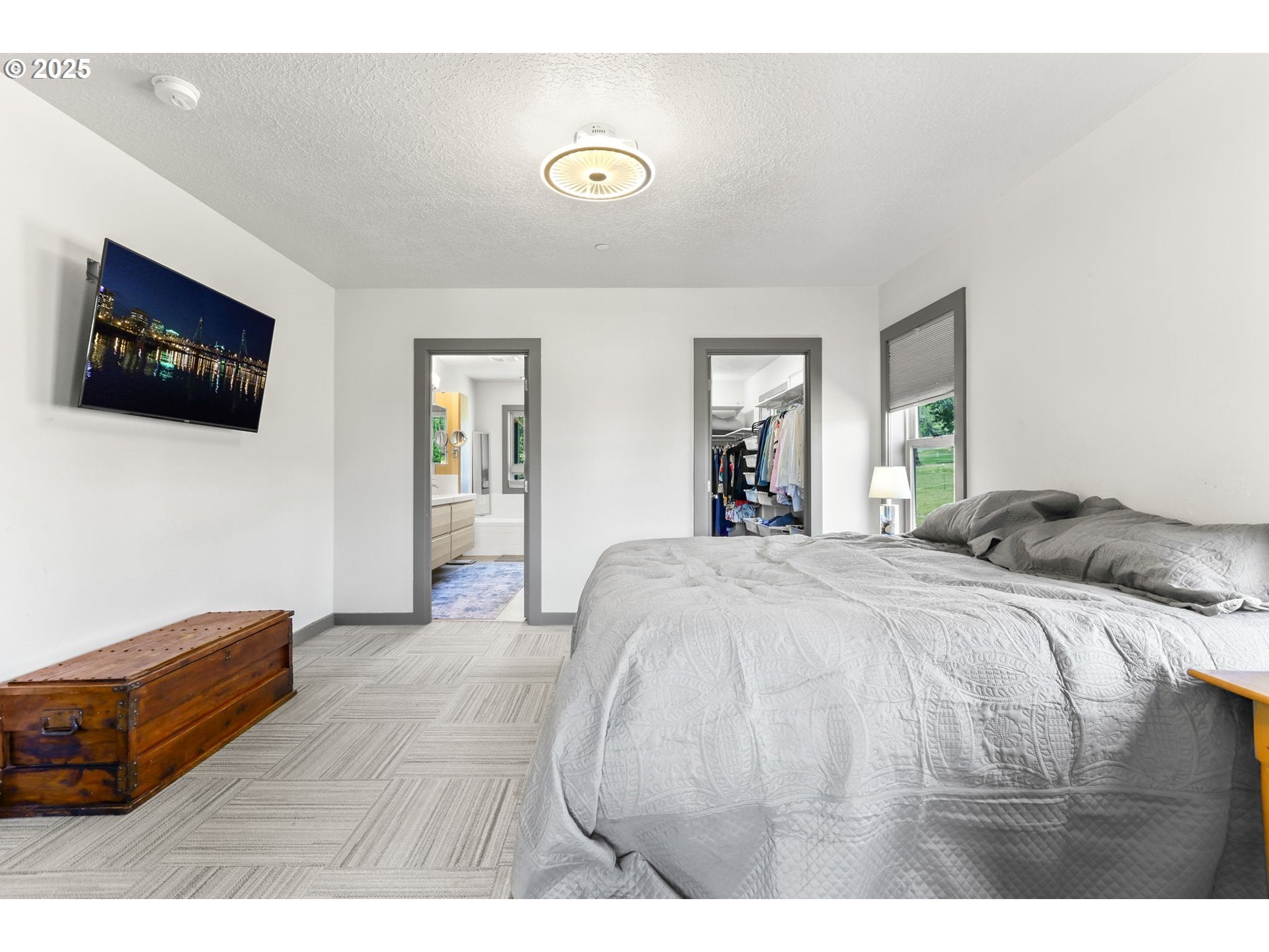 Troutdale, Oregon, 97060, United States, 4 Bedrooms Bedrooms, ,3 BathroomsBathrooms,Residential,Active,1898028