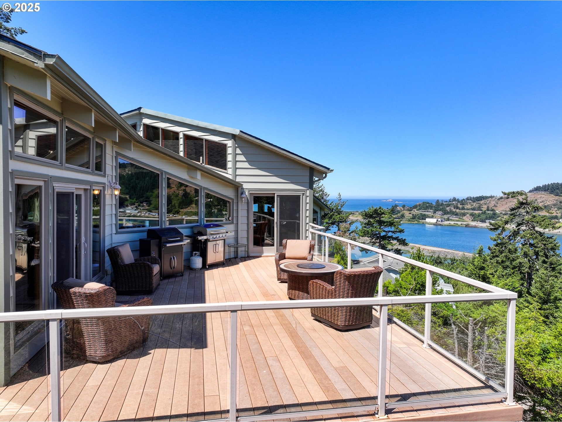 Gold Beach, Oregon, 97444, United States, 4 Bedrooms Bedrooms, ,3 BathroomsBathrooms,Residential,Active,1913016