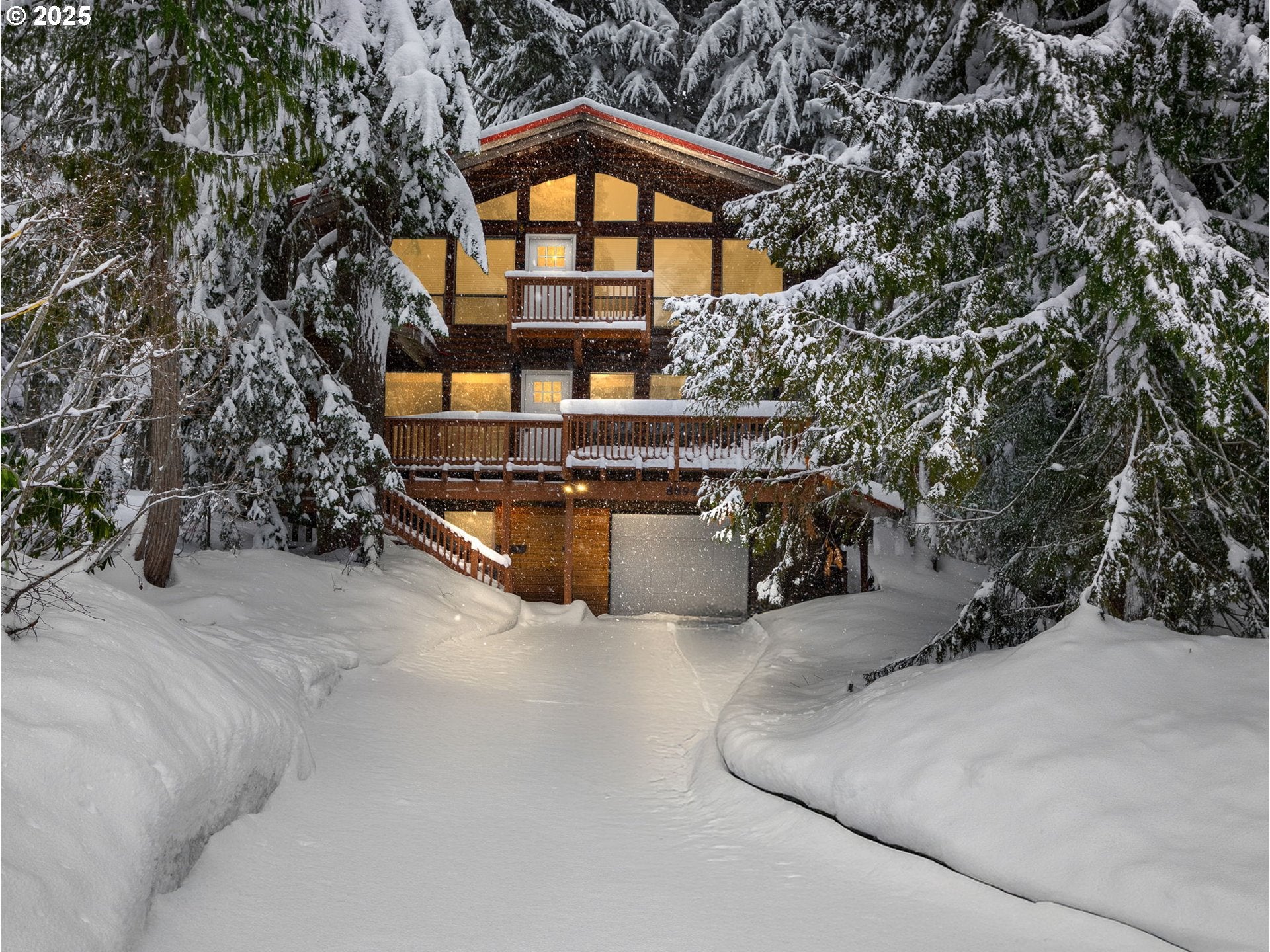 Government Camp, Oregon, 97028, United States, 5 Bedrooms Bedrooms, ,4 BathroomsBathrooms,Residential,Active,1704266