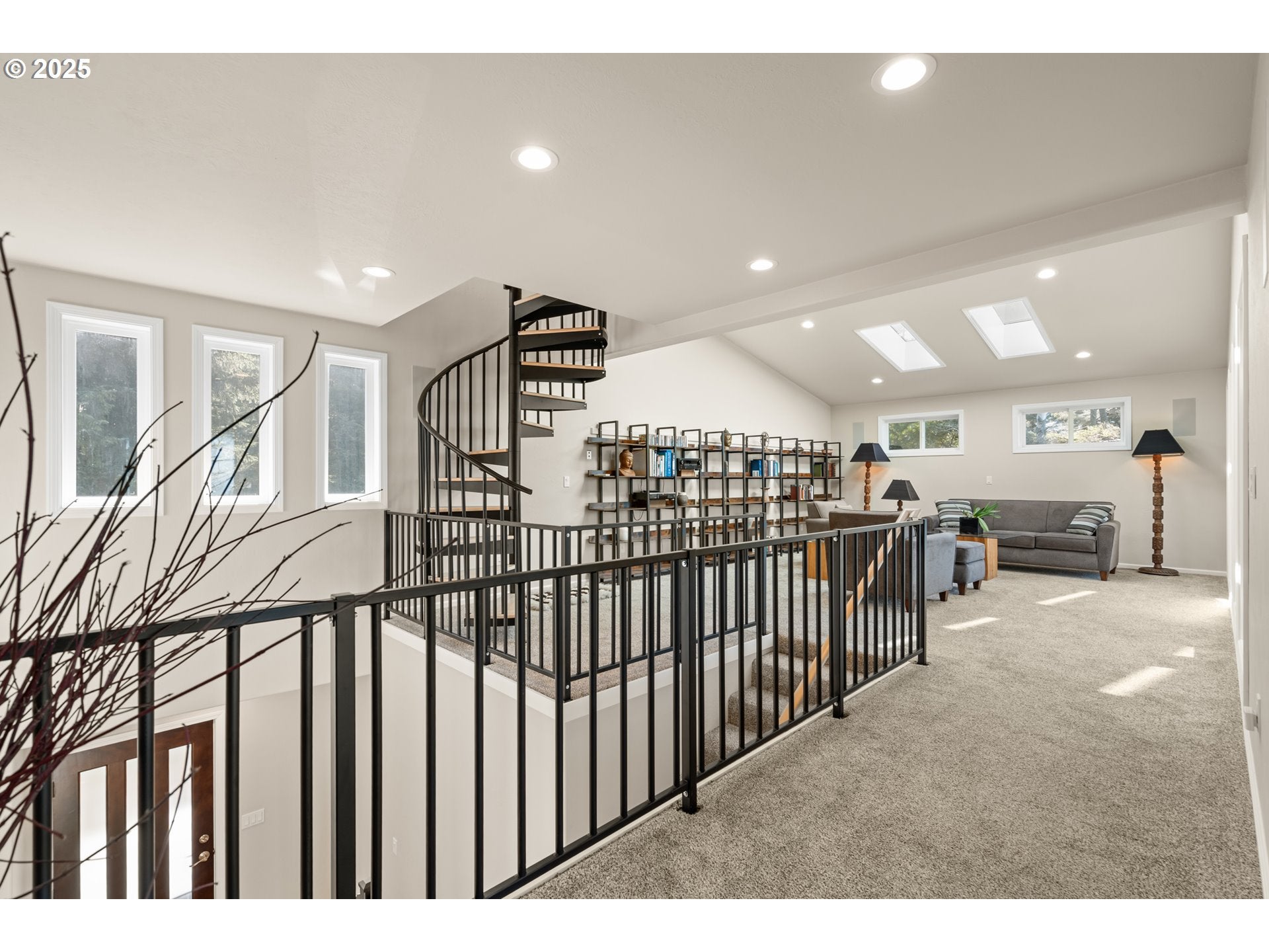 Gold Beach, Oregon, 97444, United States, 5 Bedrooms Bedrooms, ,4 BathroomsBathrooms,Residential,Active,2000208