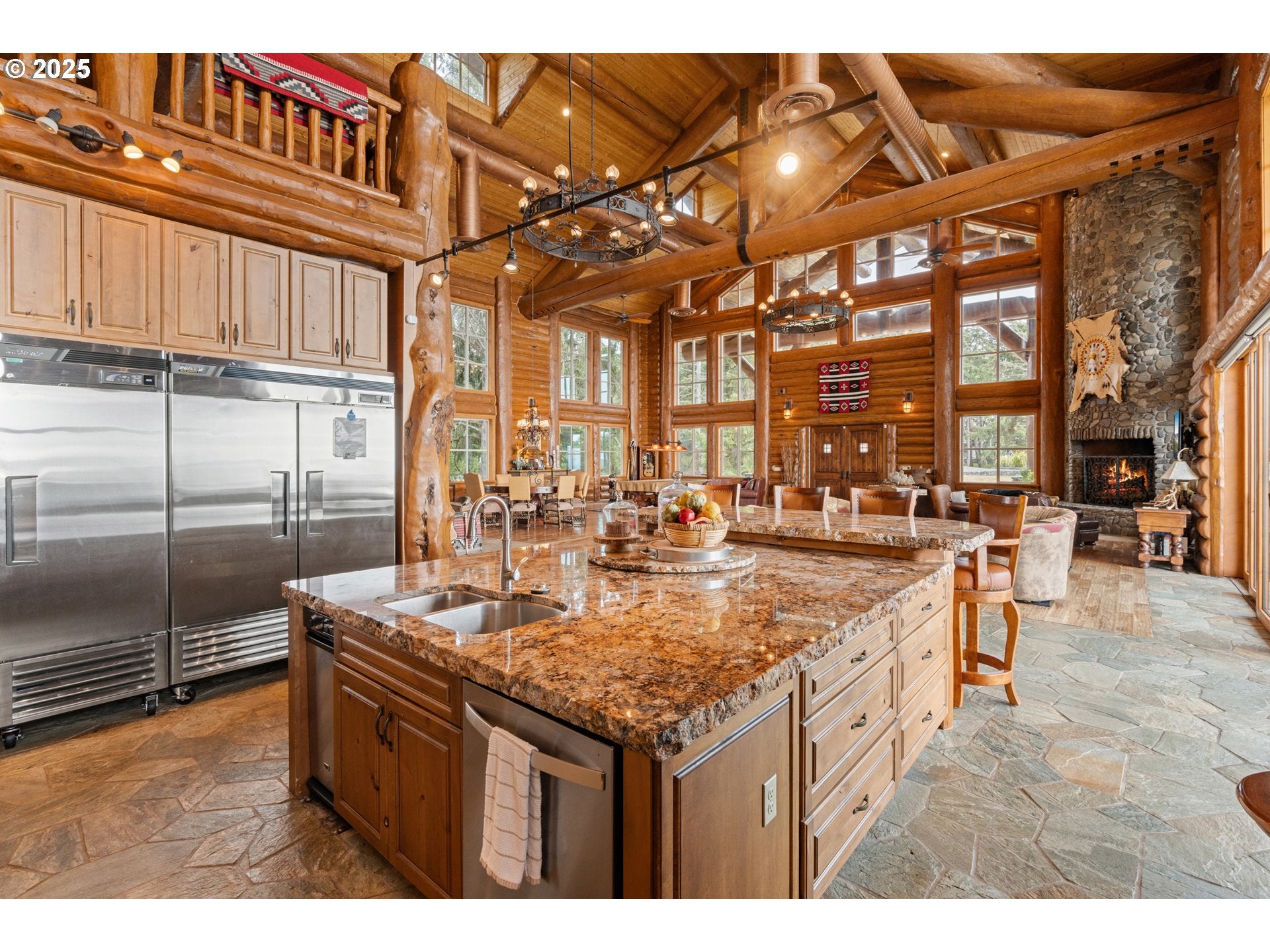 Gold Beach, Oregon, 97444, United States, 4 Bedrooms Bedrooms, ,5 BathroomsBathrooms,Residential,Active,1764520