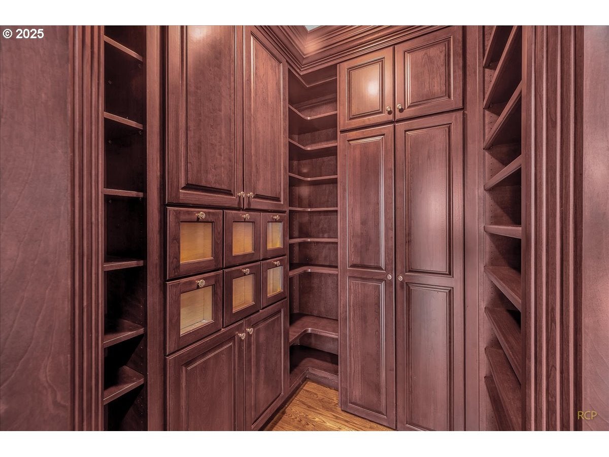 Rainier, Oregon, 97048, United States, 4 Bedrooms Bedrooms, ,5 BathroomsBathrooms,Residential,Active,1936128