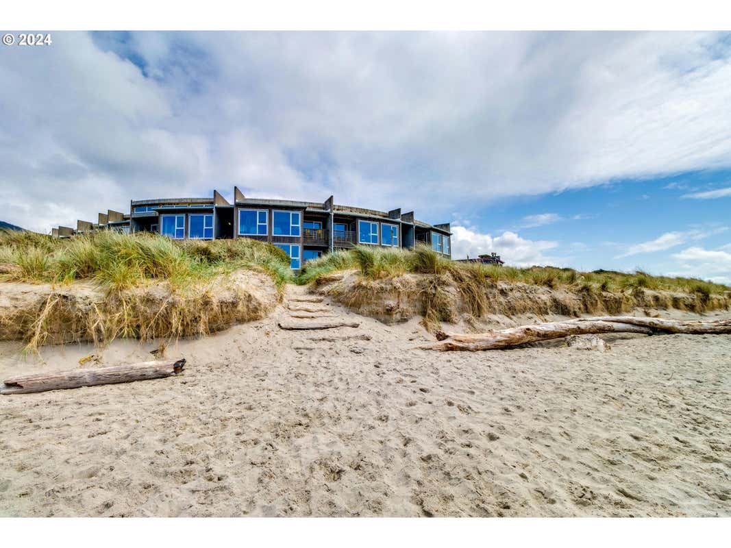 105 NW 23RD AVE APT 206, ROCKAWAY BEACH, OR 97136, photo 1 of 29